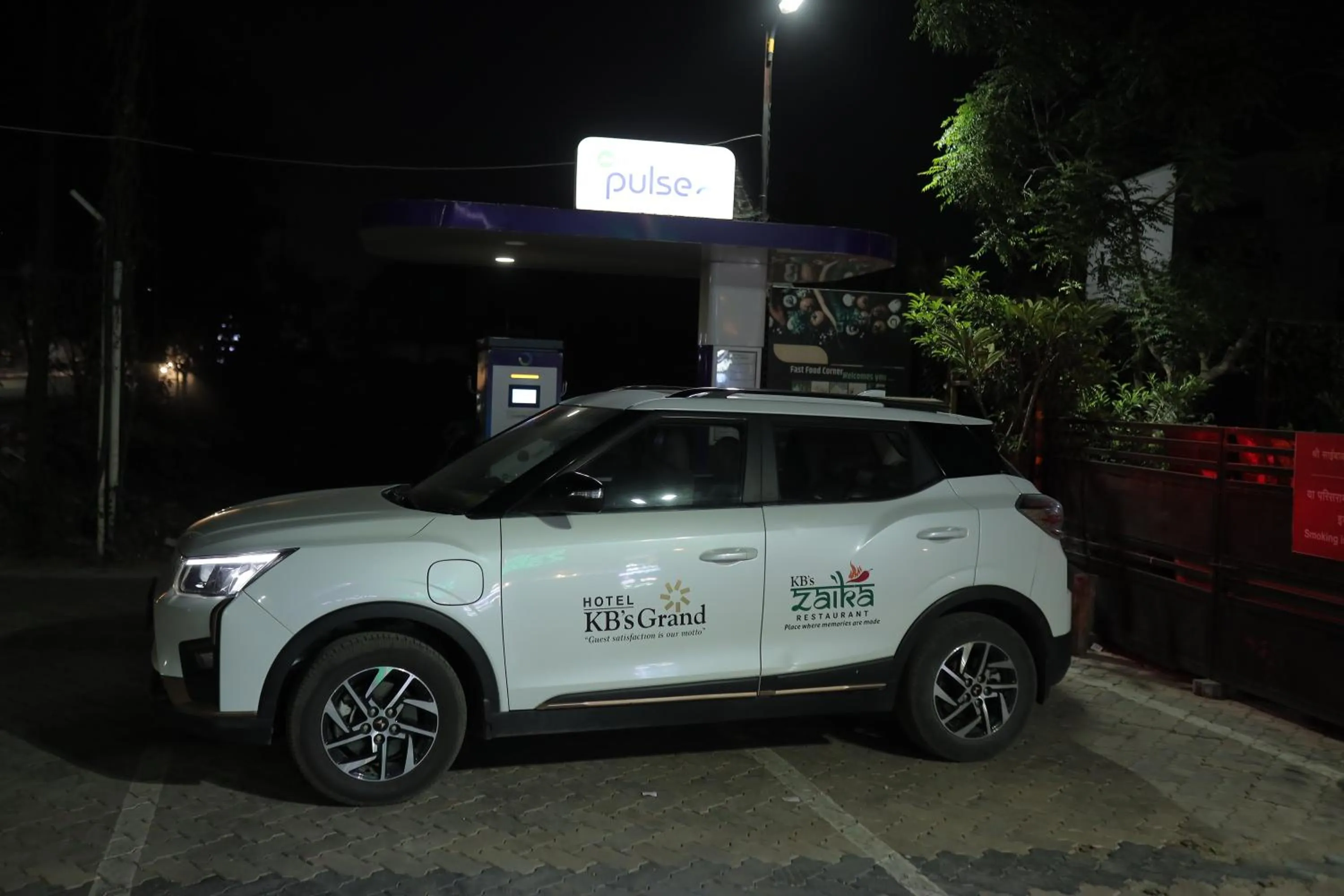 Parking in HOTEL KB's Grand