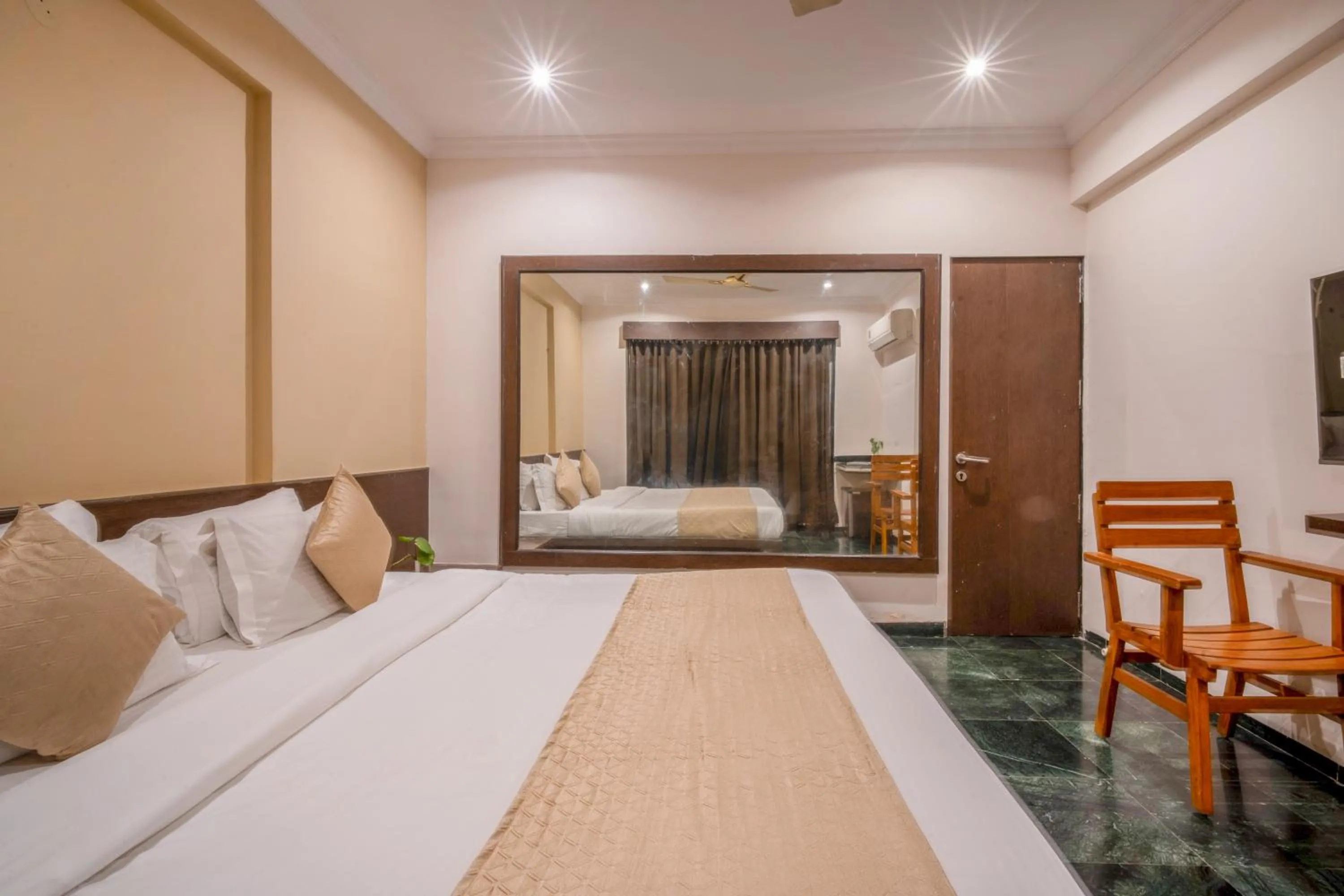 Bed in HOTEL KB's Grand