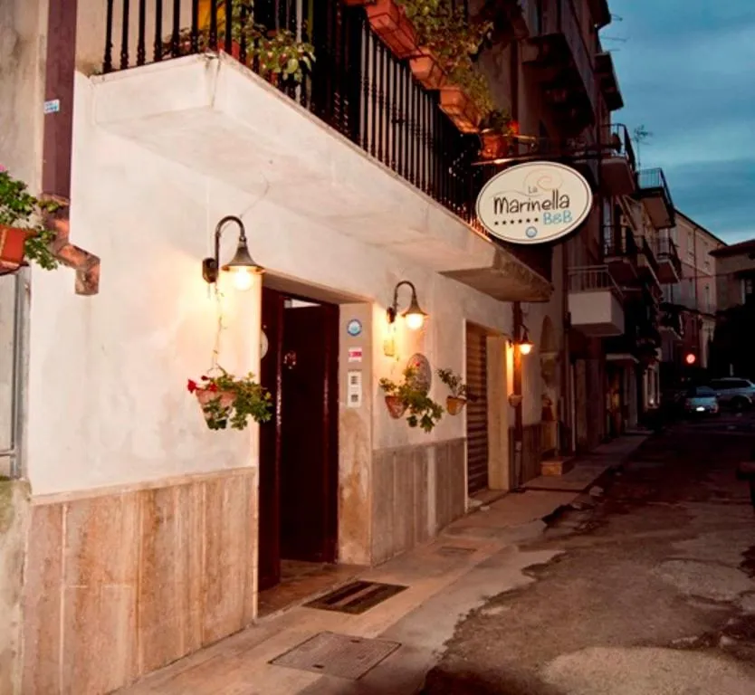 Facade/entrance in La Marinella