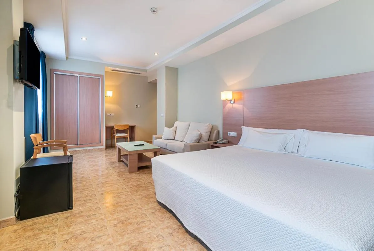 Bedroom, Bed in Hotel Alba