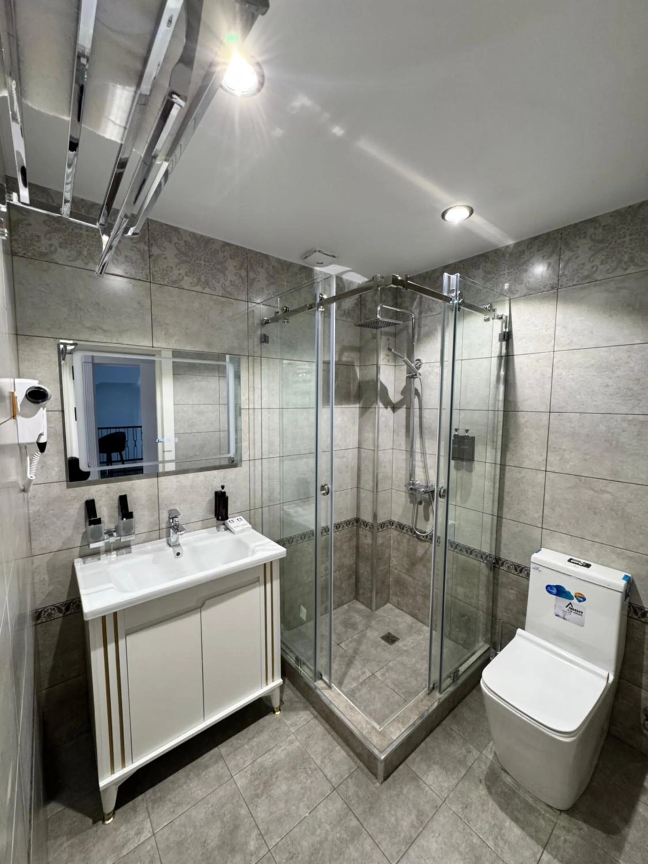 Bathroom in Nizamov Hotel