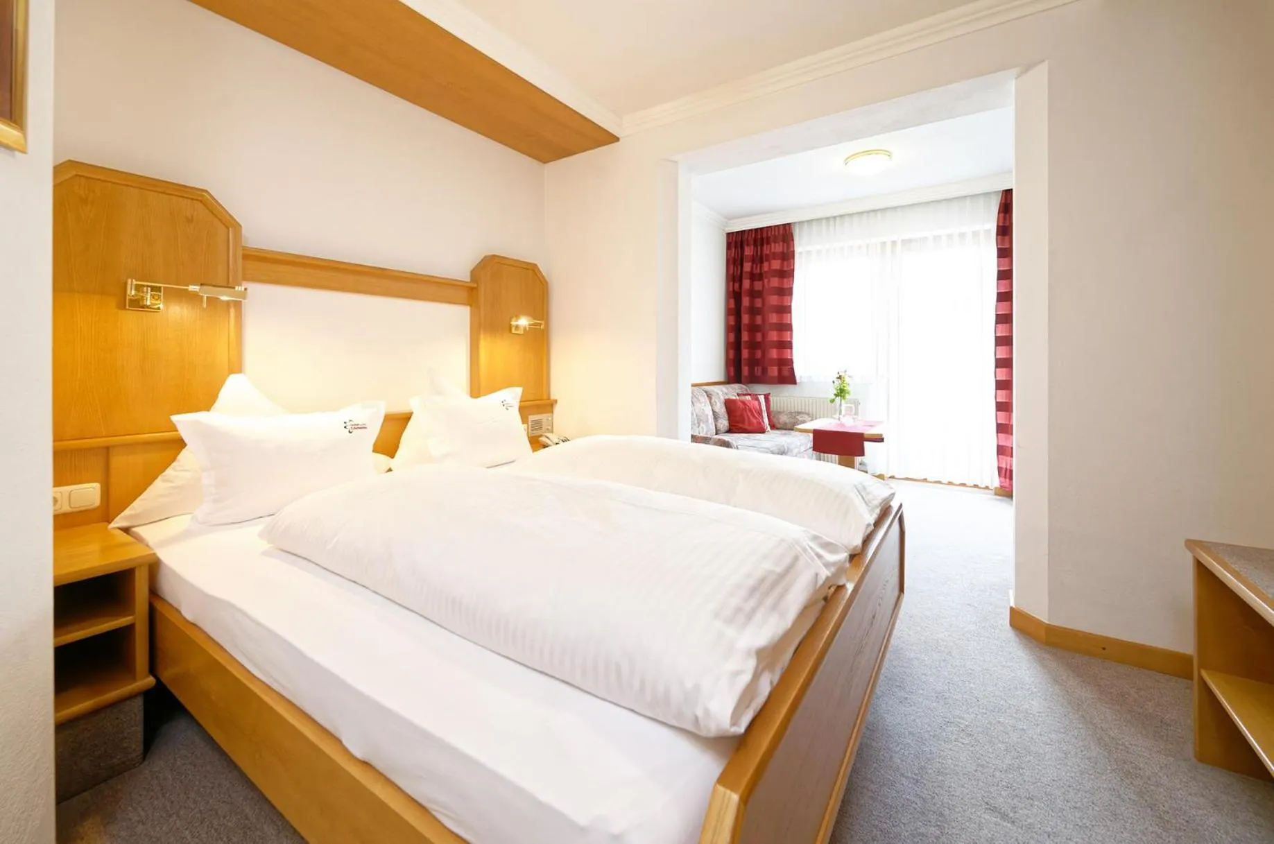 Photo of the whole room, Bed in Hotel Edelweiss