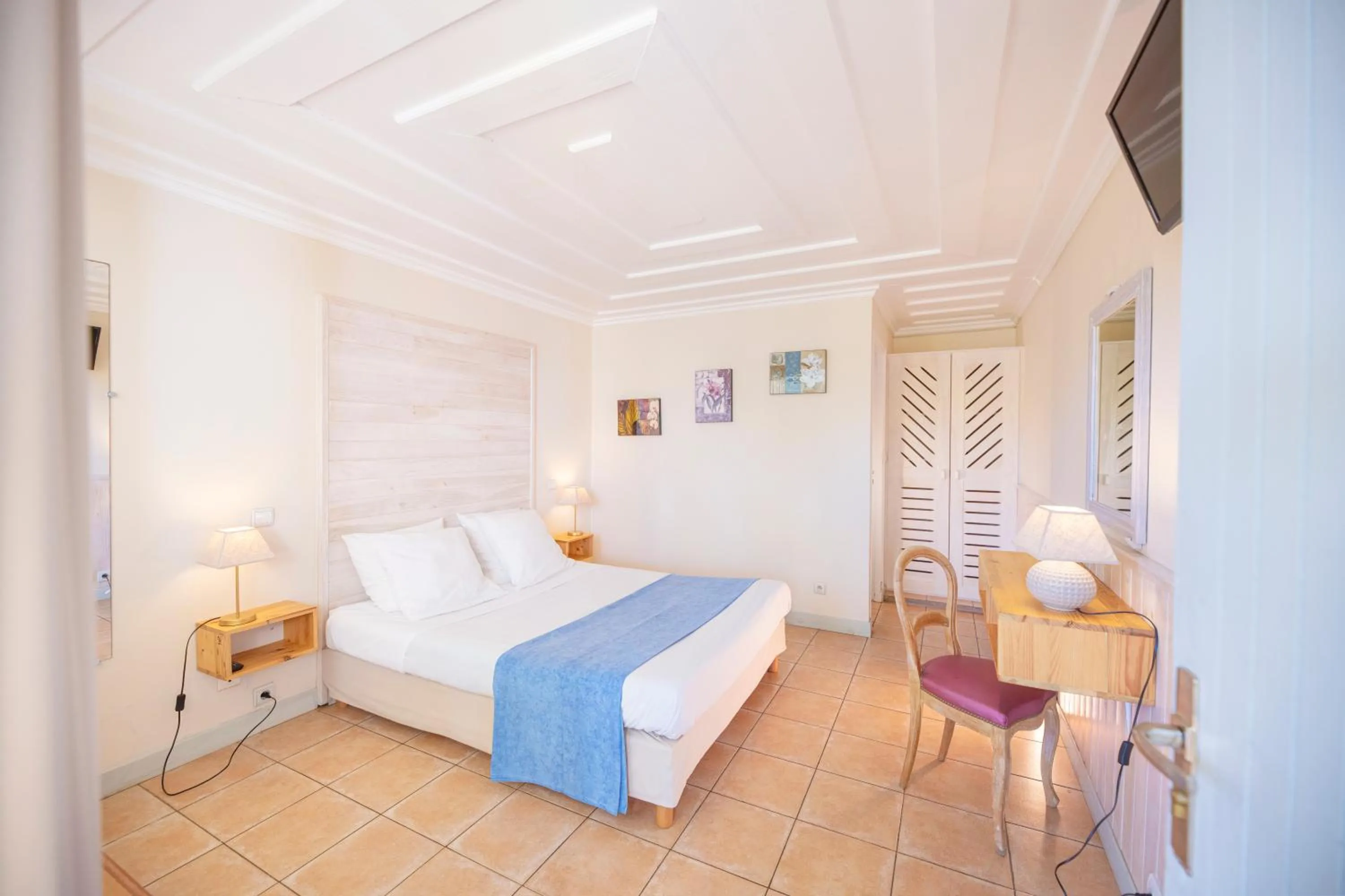 Photo of the whole room, Bed in Le Relais Des Cimes