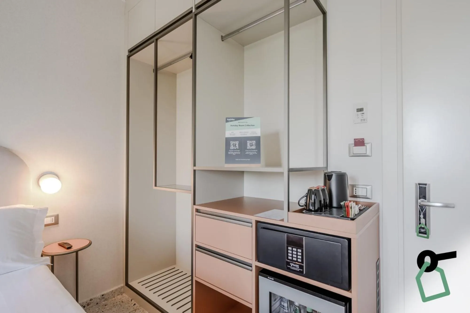 Bedroom in Hotiday Venezia Cape