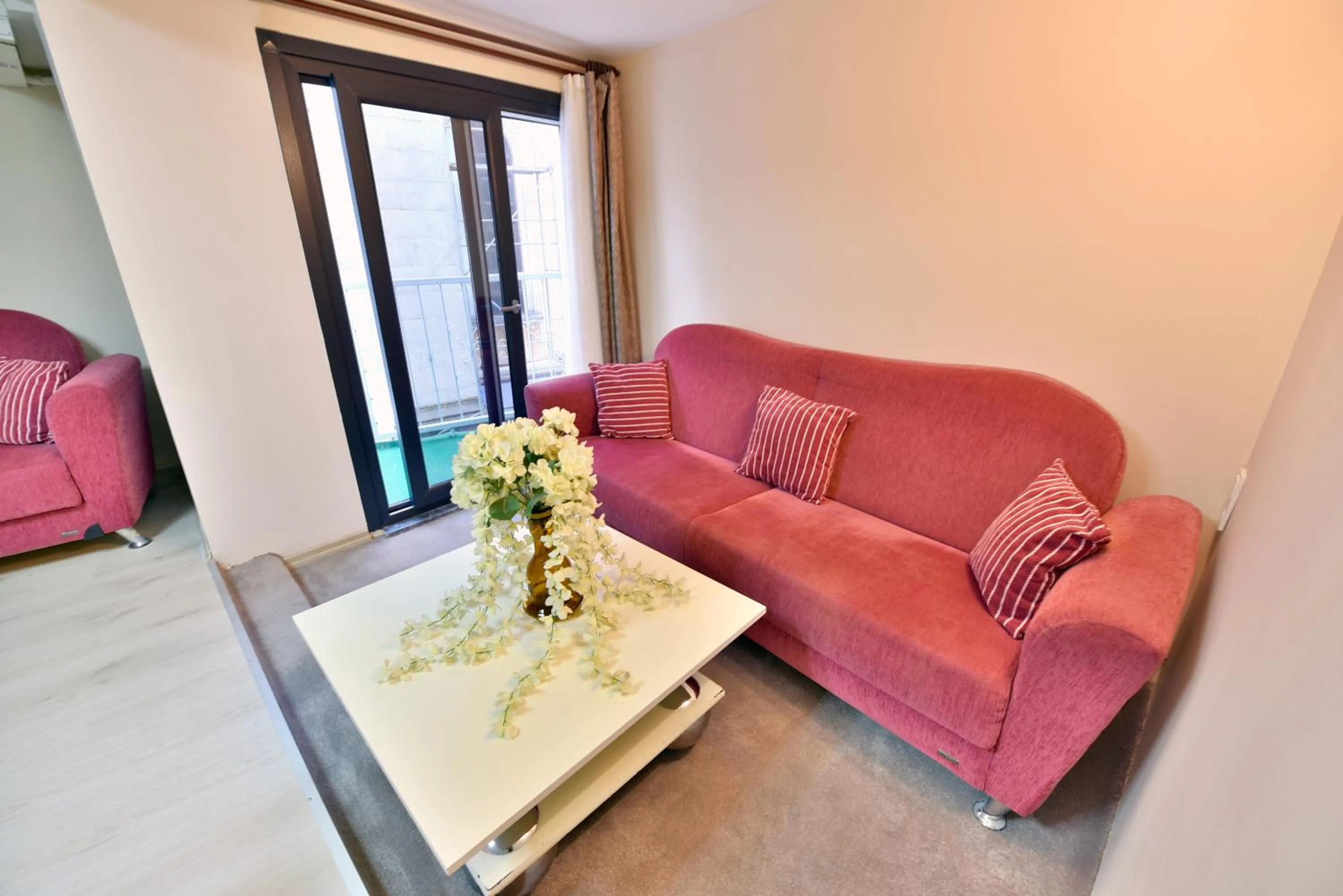 Seating area in Oban Suites Istanbul