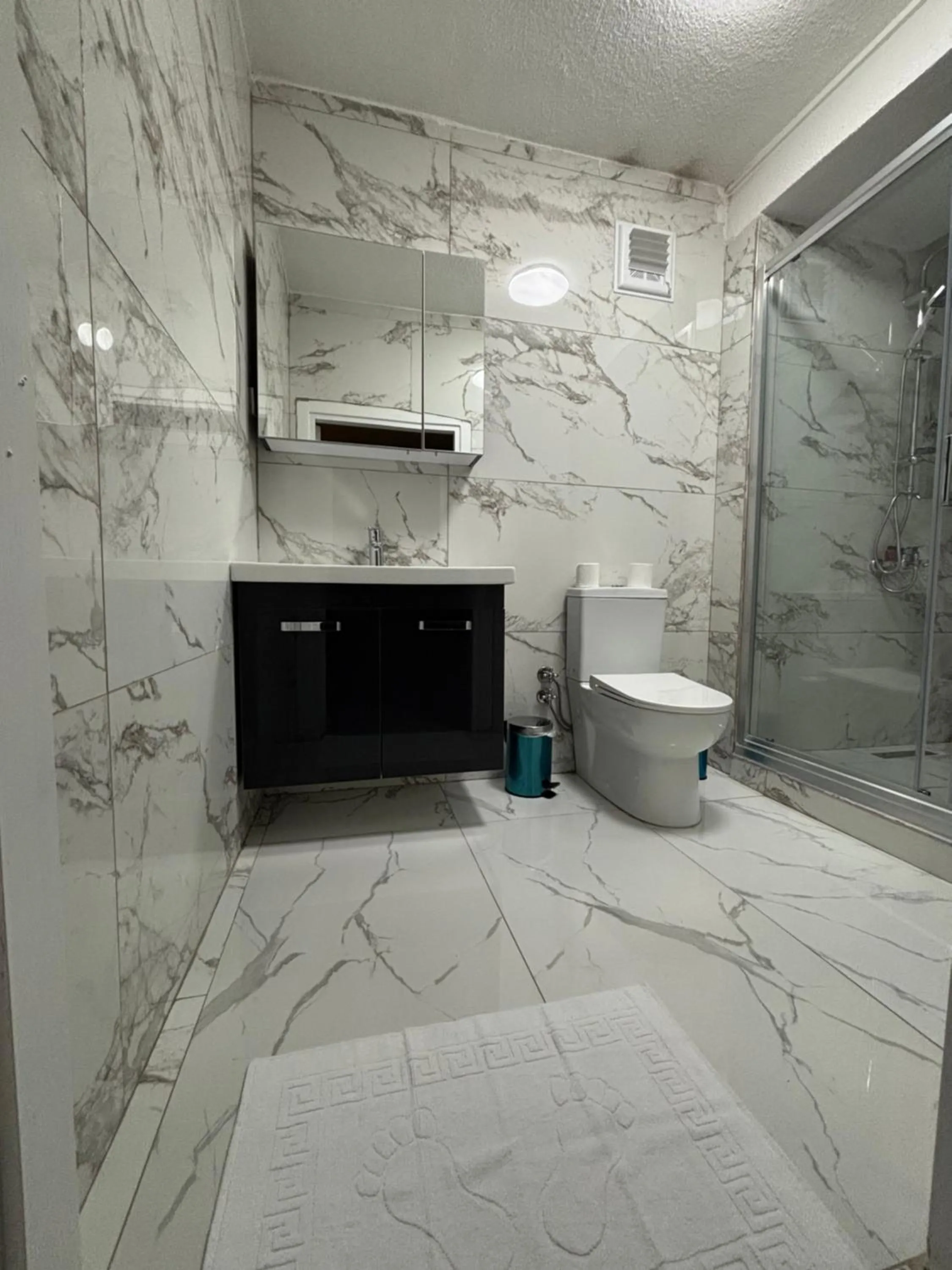 Toilet in Oban Suites Istanbul