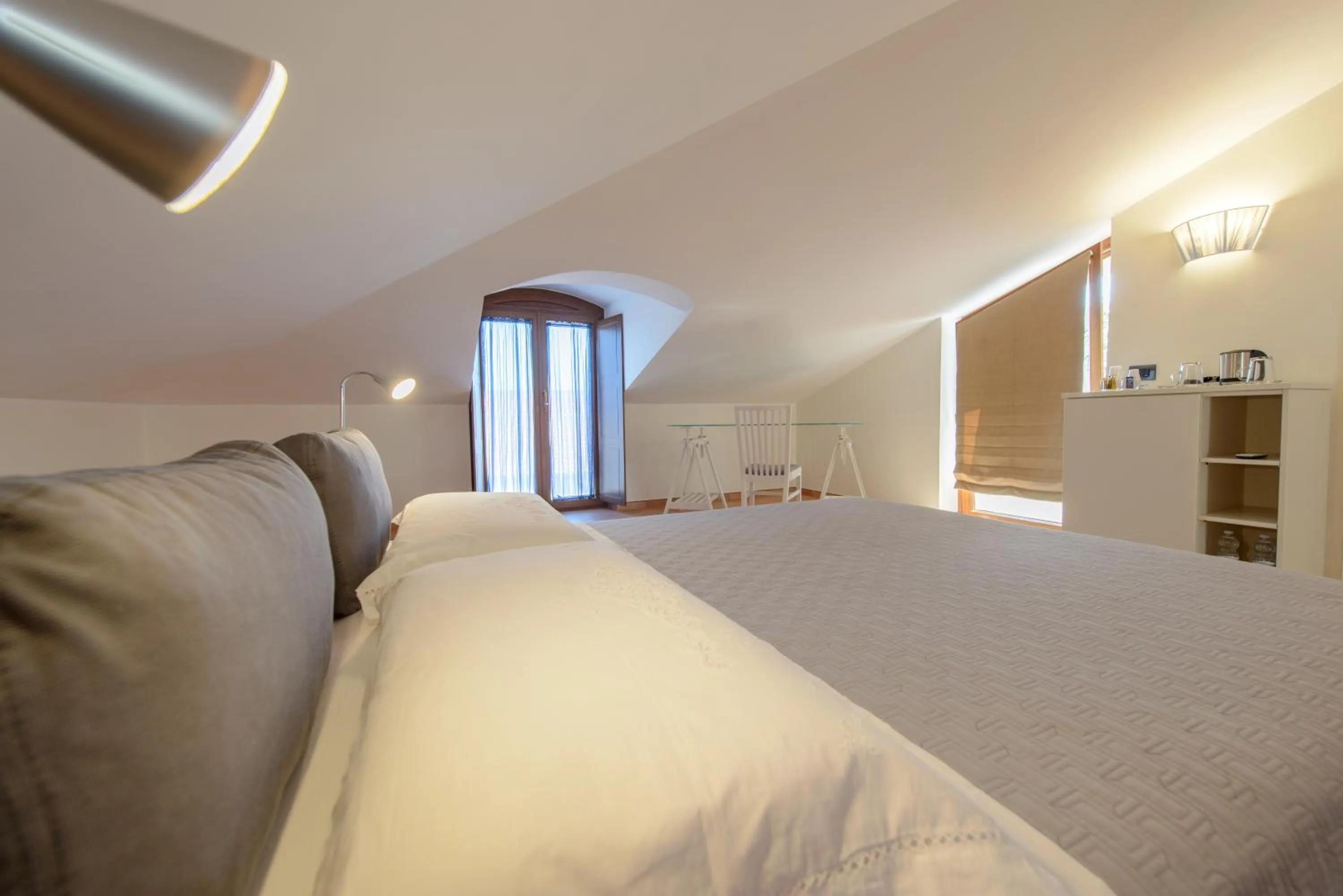 Bed in La Bifora b&b