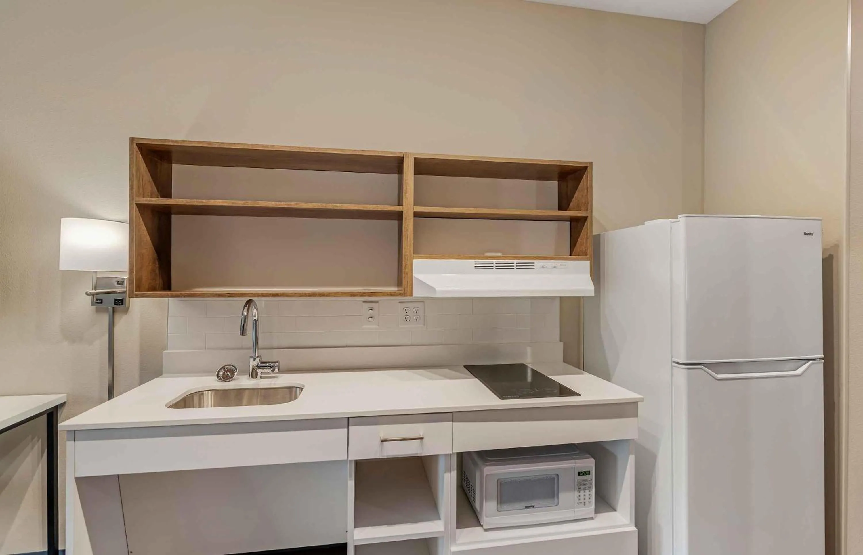 Kitchen or kitchenette in Extended Stay America Premier Suites - Jacksonville - Airport