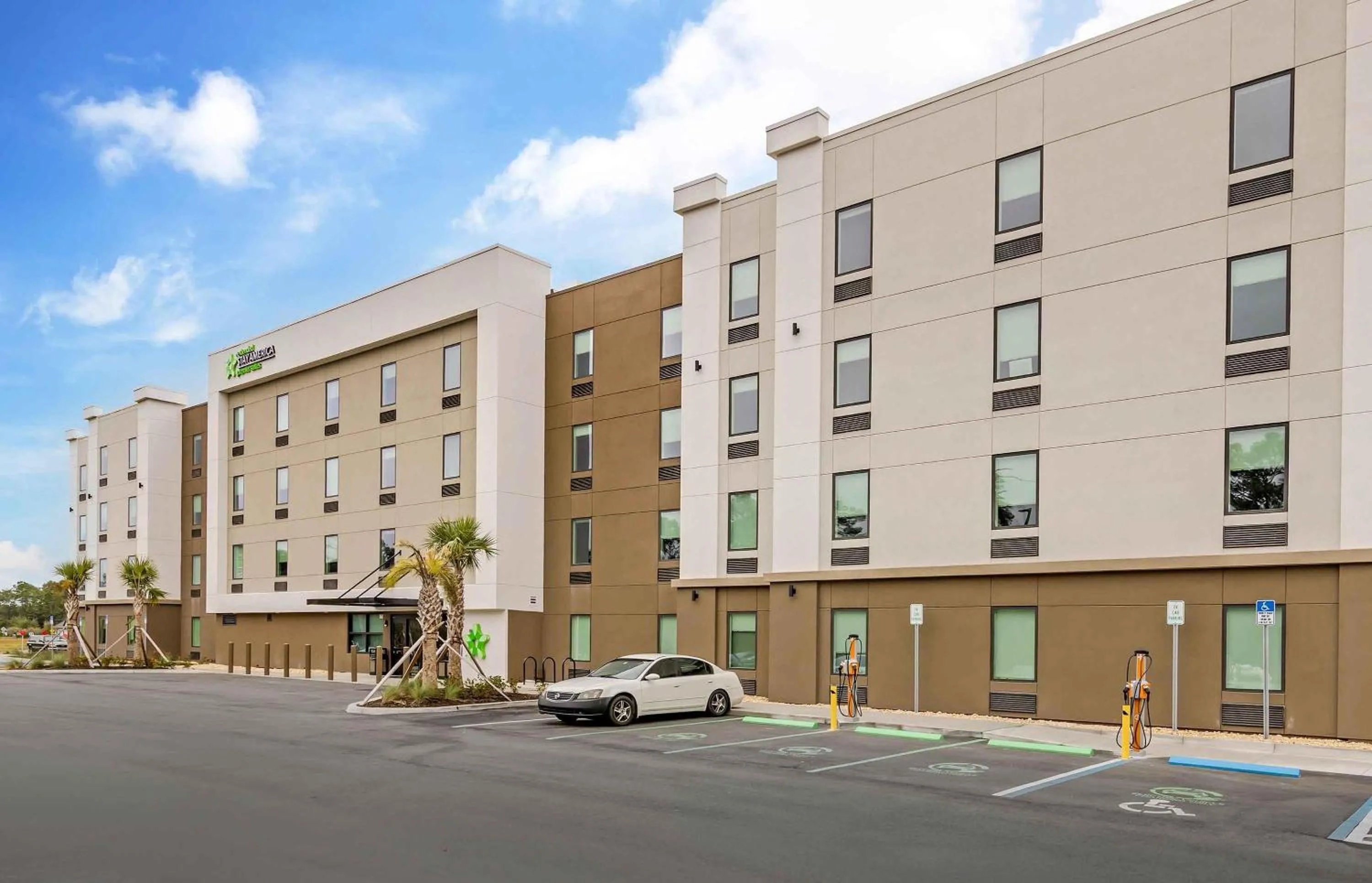 Property building in Extended Stay America Premier Suites - Jacksonville - Airport
