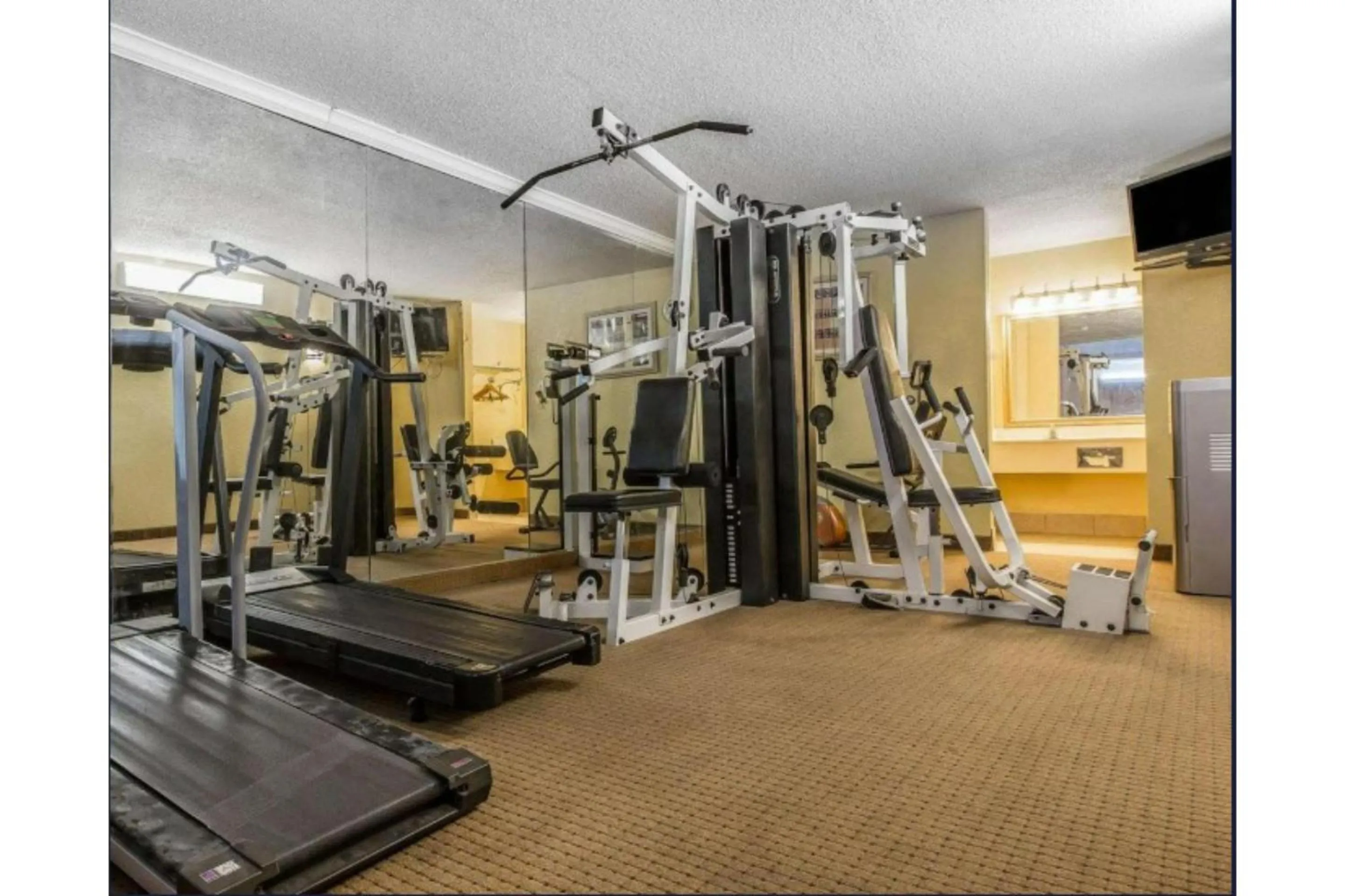 Fitness centre/facilities in Travelers Inn Douglas By OYO US-441