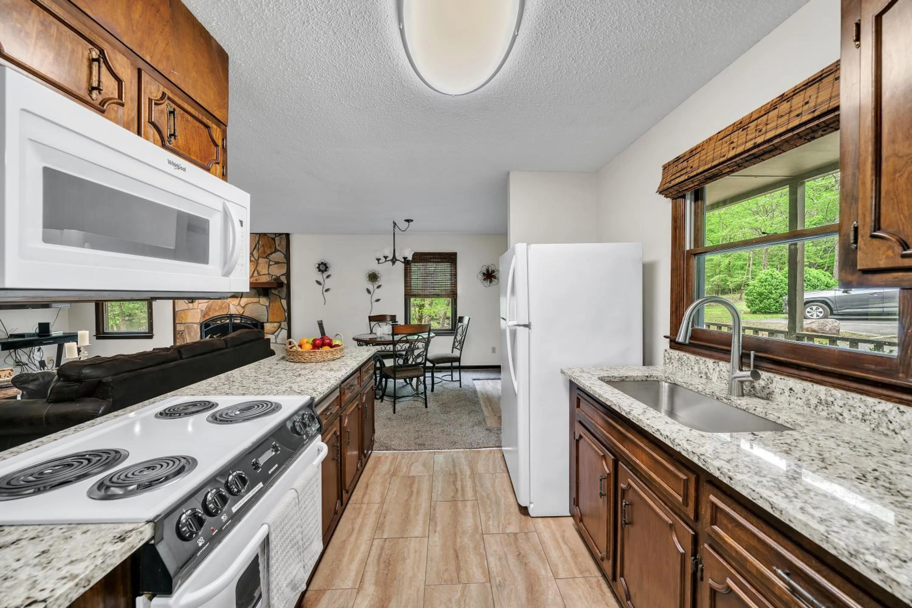 Kitchen or kitchenette in Coosawattee River Resort