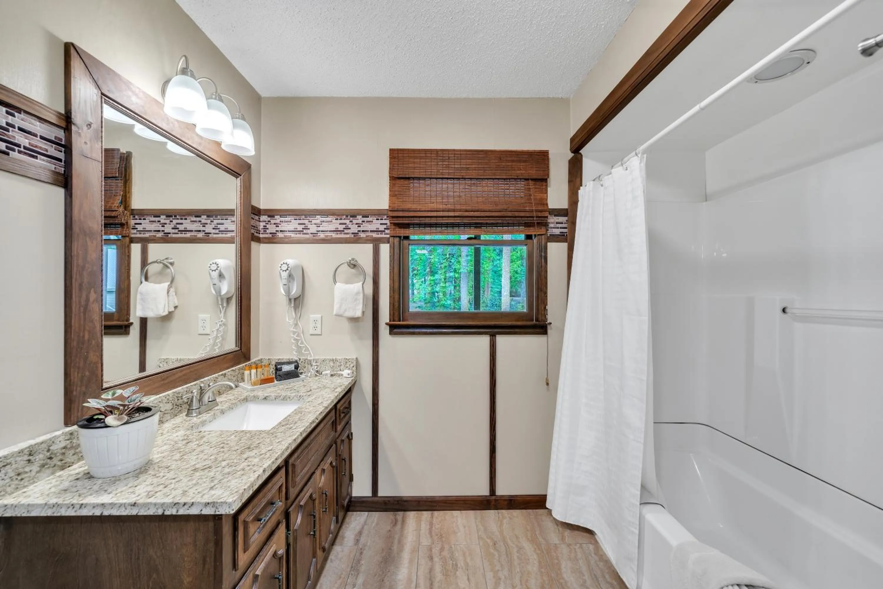 Shower in Coosawattee River Resort