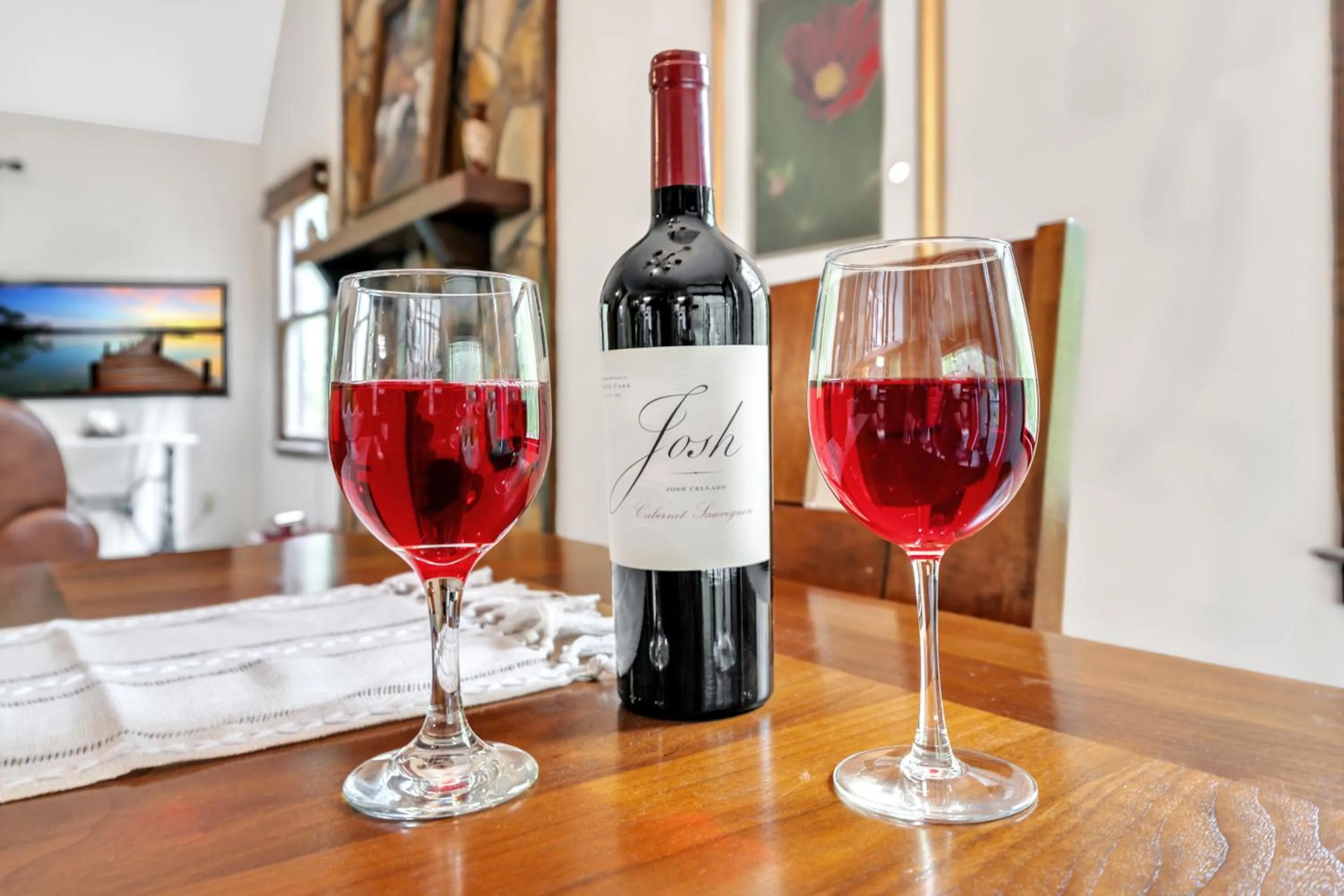 Dining area in Coosawattee River Resort