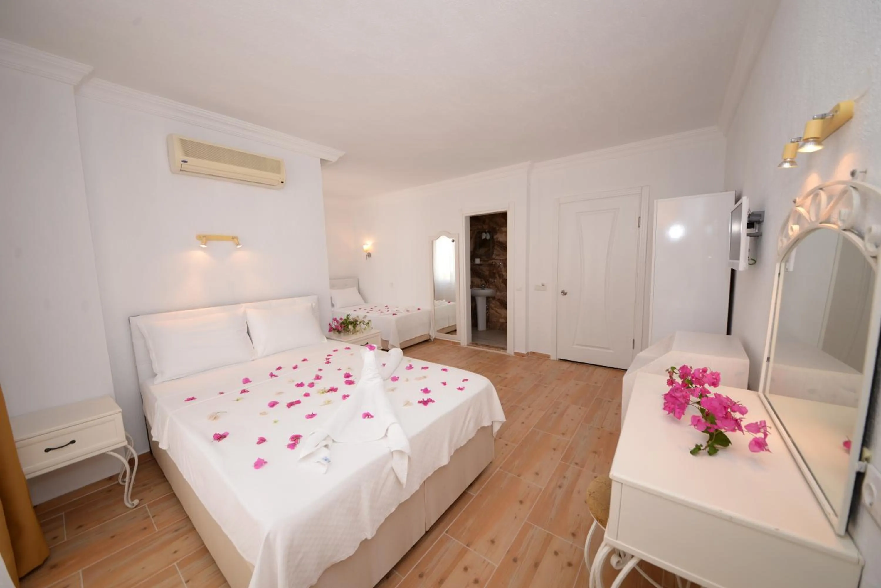 Decorative detail, Bed in Neruda Hotel