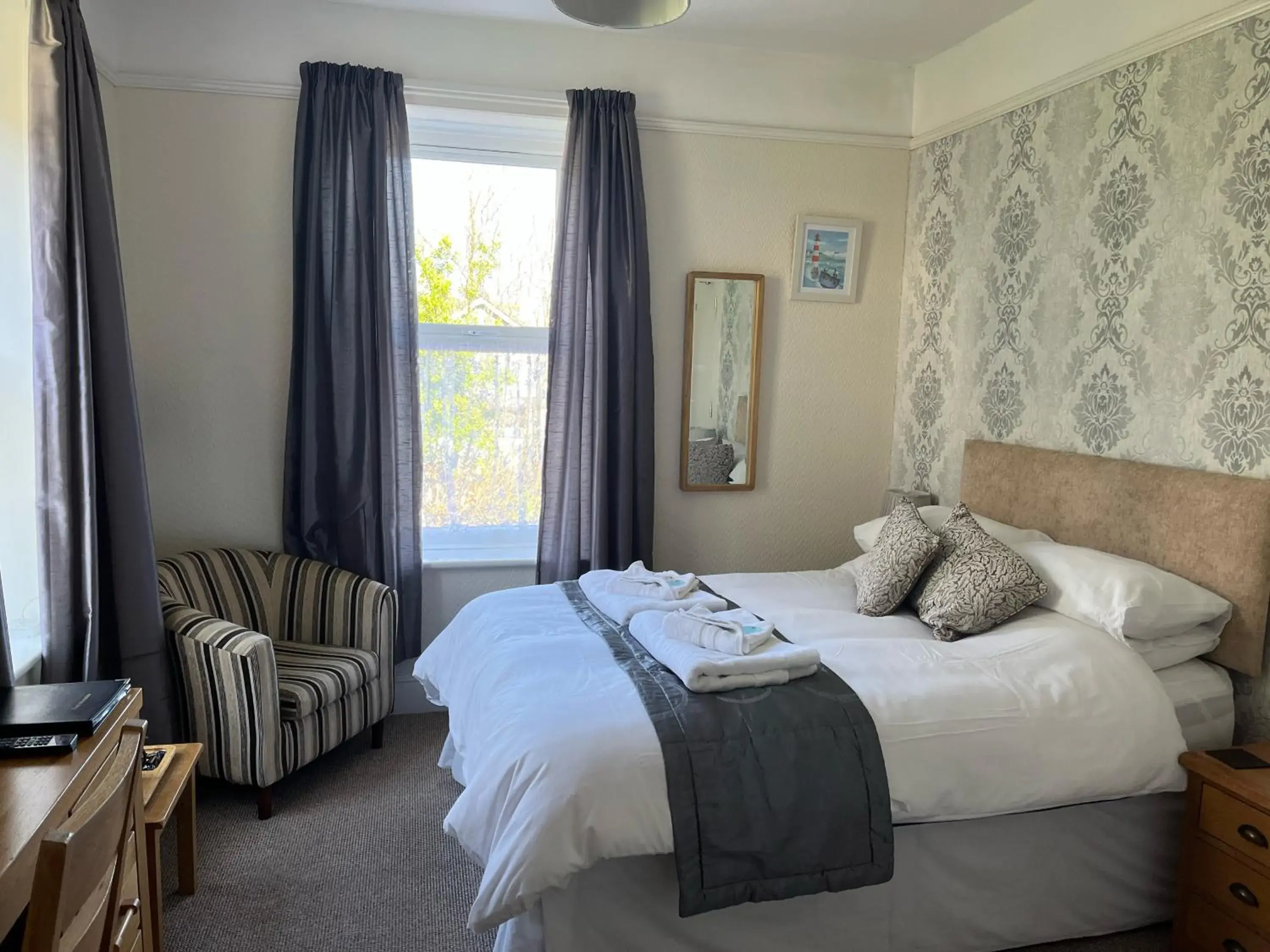 Standard Double Room - single occupancy in Cairn House Standard Double Room - single occupancy in Cairn House