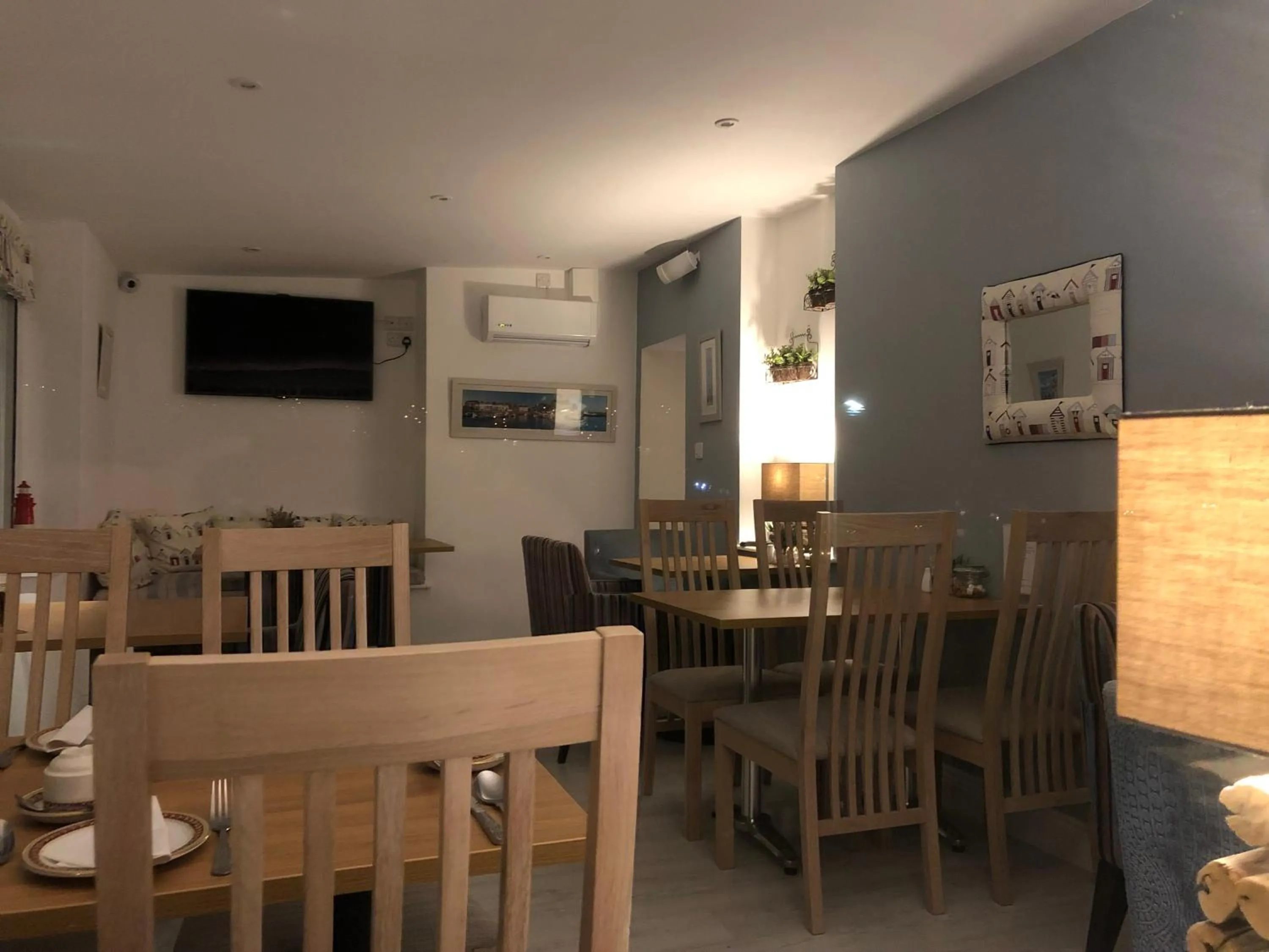 Dining area in Cairn House