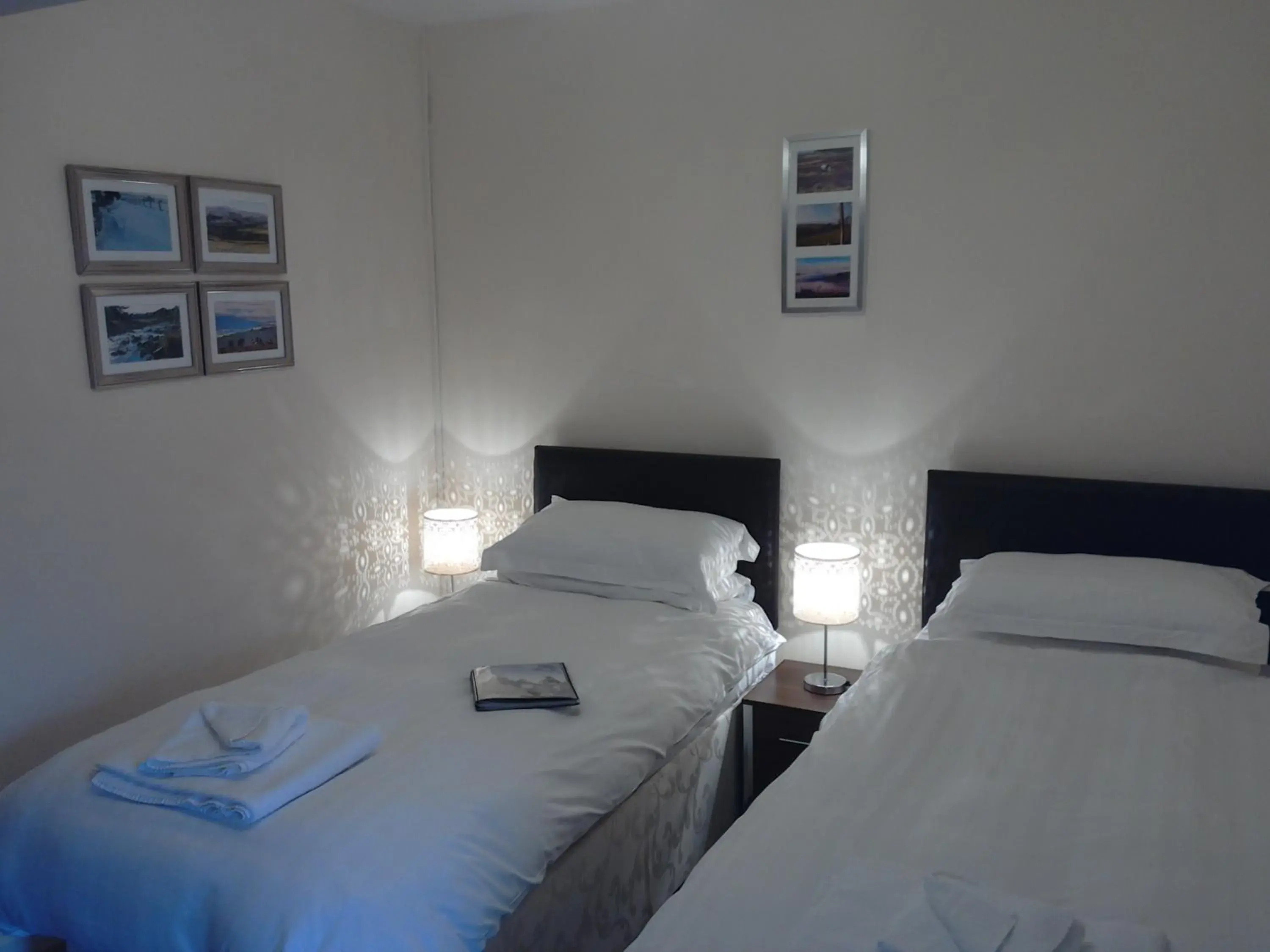 Two-Bedroom Apartment in Old Coach House At The Golden Lion Two-Bedroom Apartment in Old Coach House At The Golden Lion