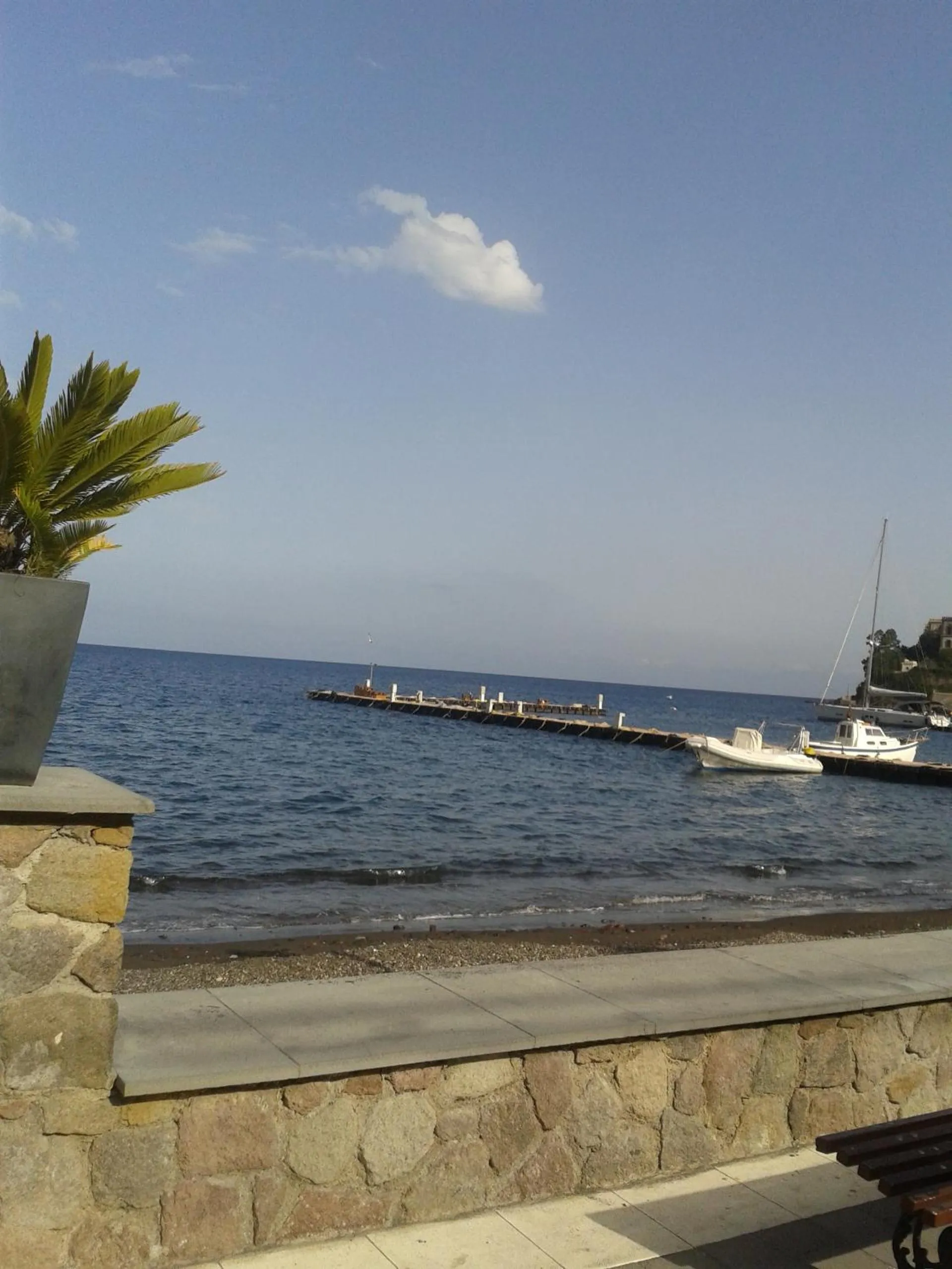 Beach in B&B Albatros