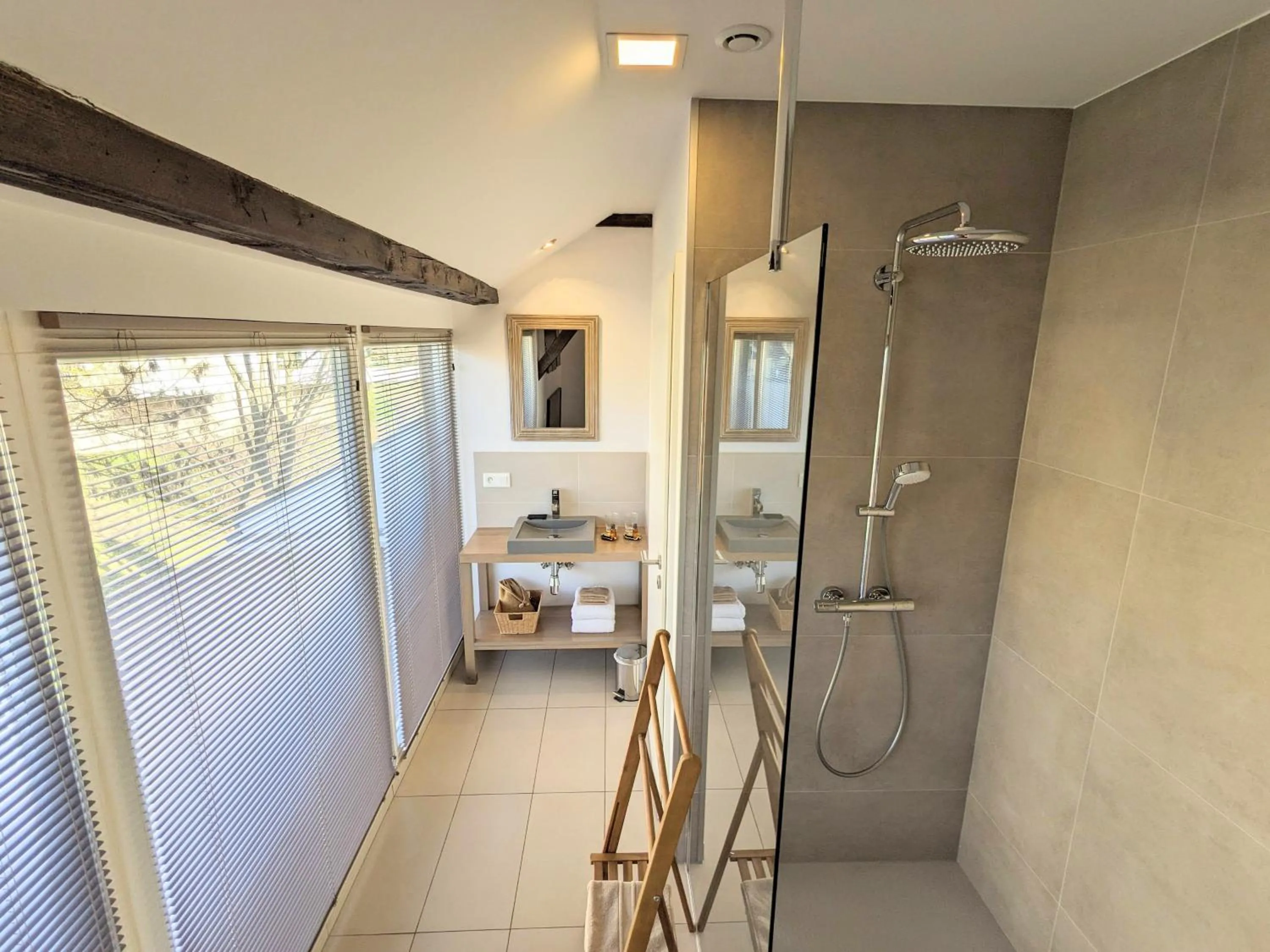 Shower in La Villa Du Coteau