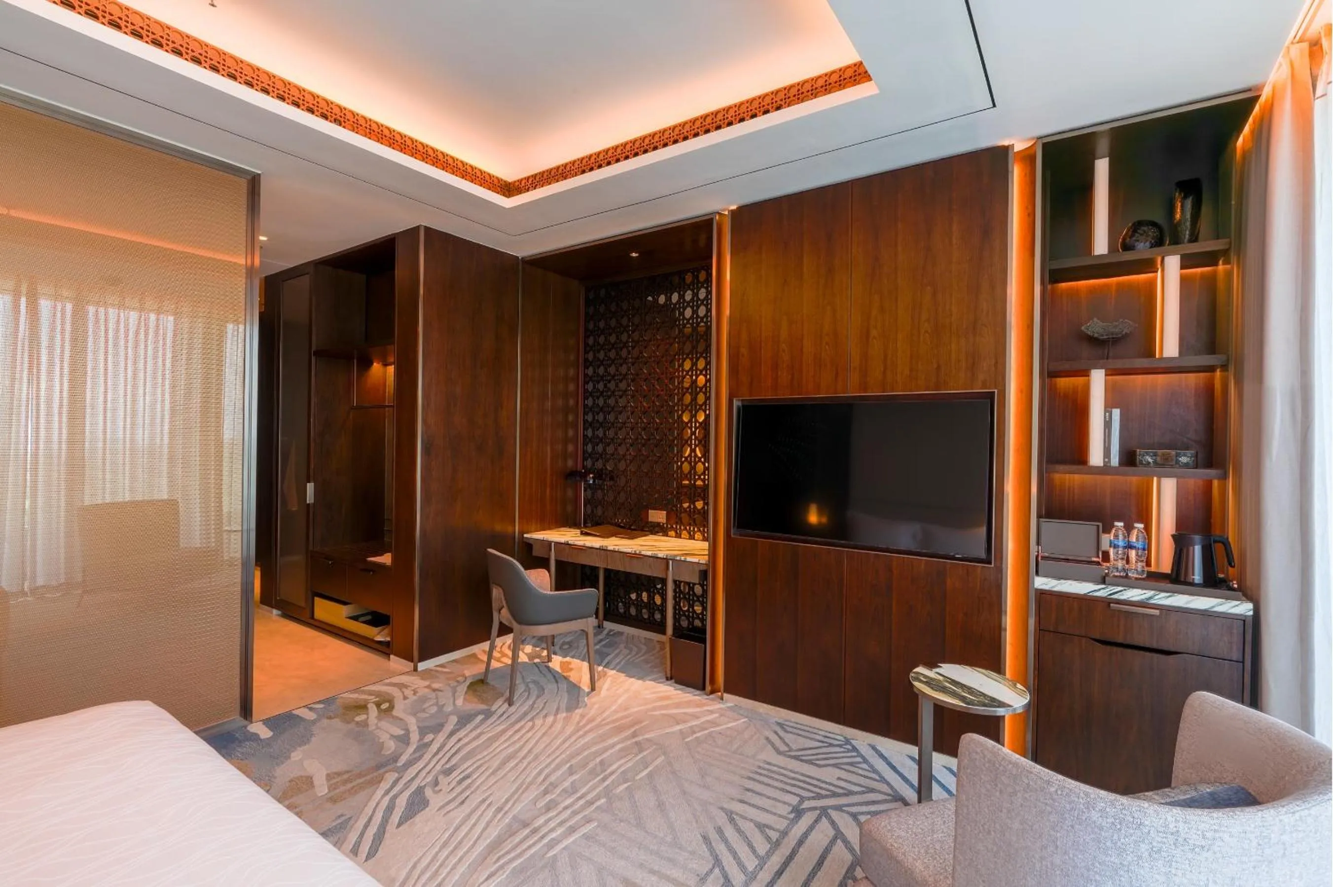 Bedroom, Bed in Arjuna Solitaire Hotel