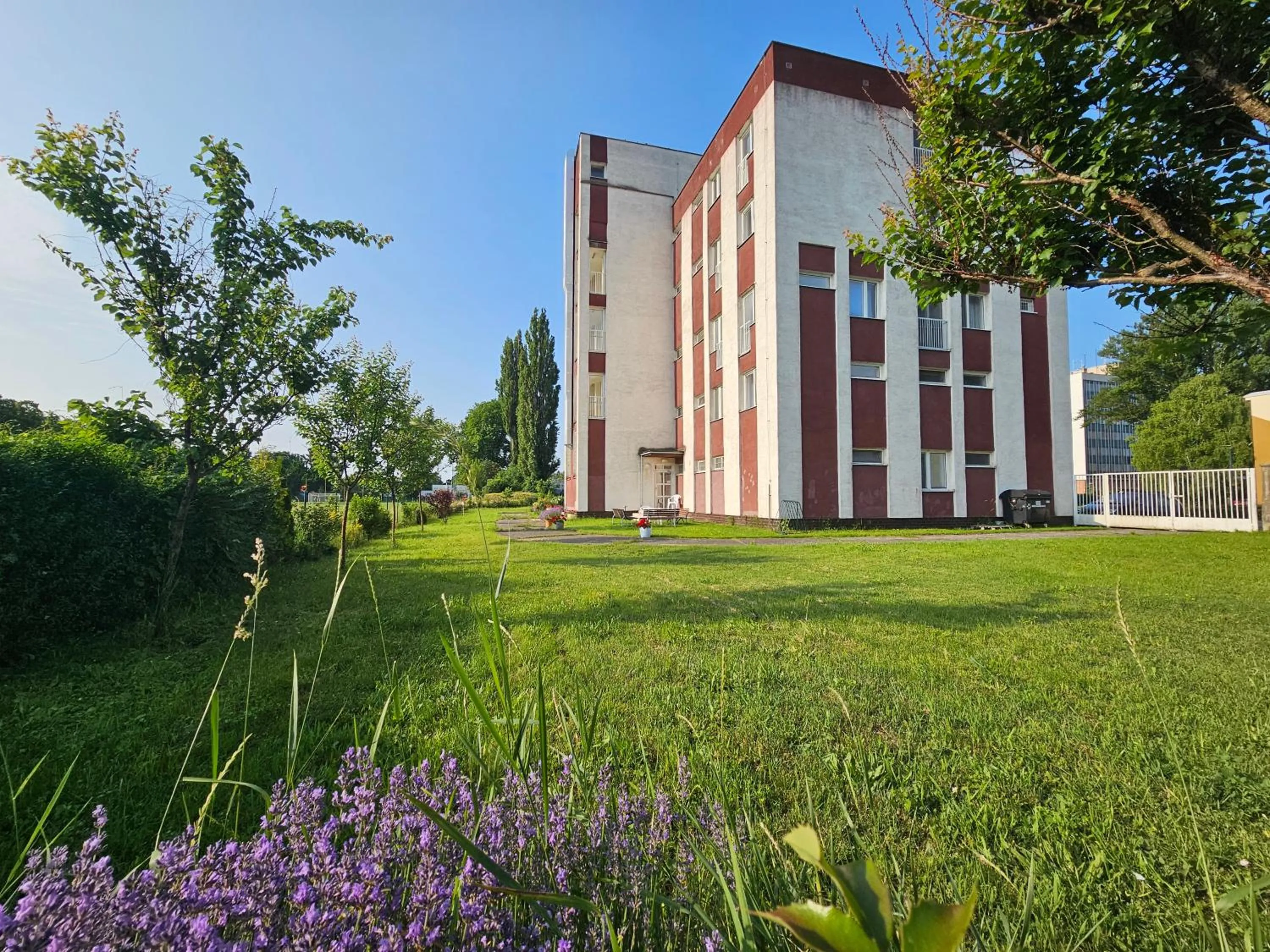 Property building in Ubytovna Kubra