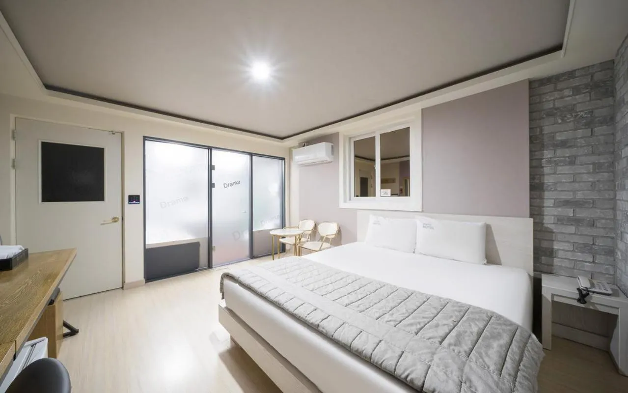 Bed in Daegu Suseong DRAMA