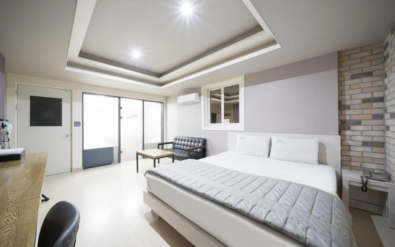 Bed in Daegu Suseong DRAMA