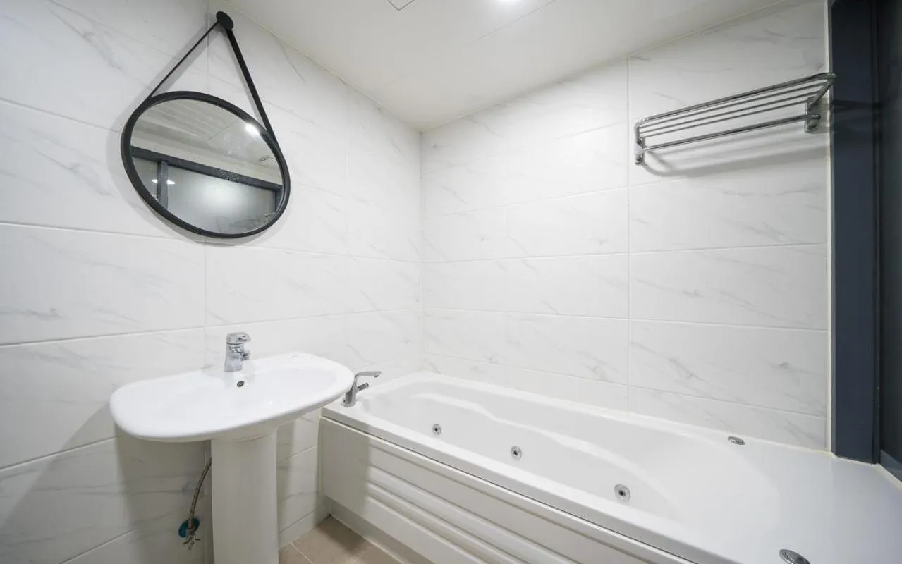 Bathroom in Daegu Suseong DRAMA