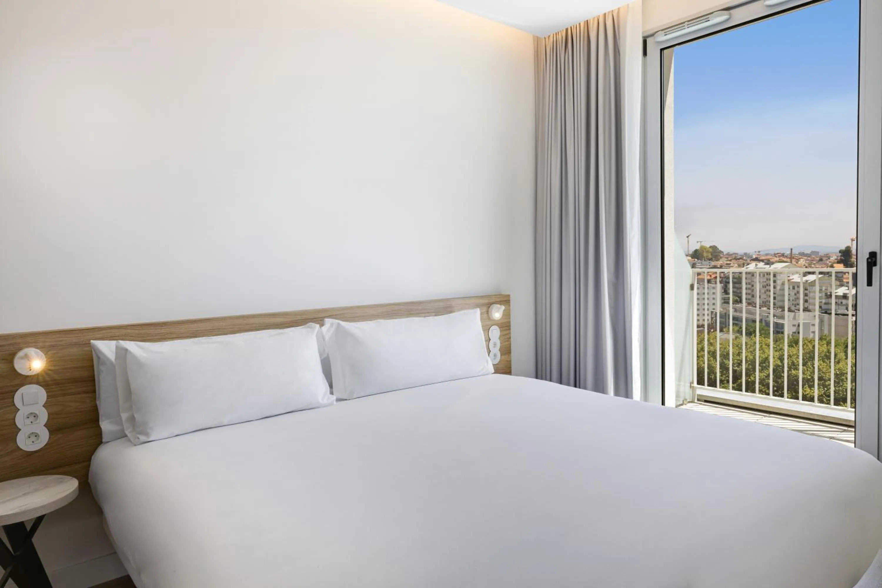 Bed in B&B HOTEL Porto Centro Massarelos