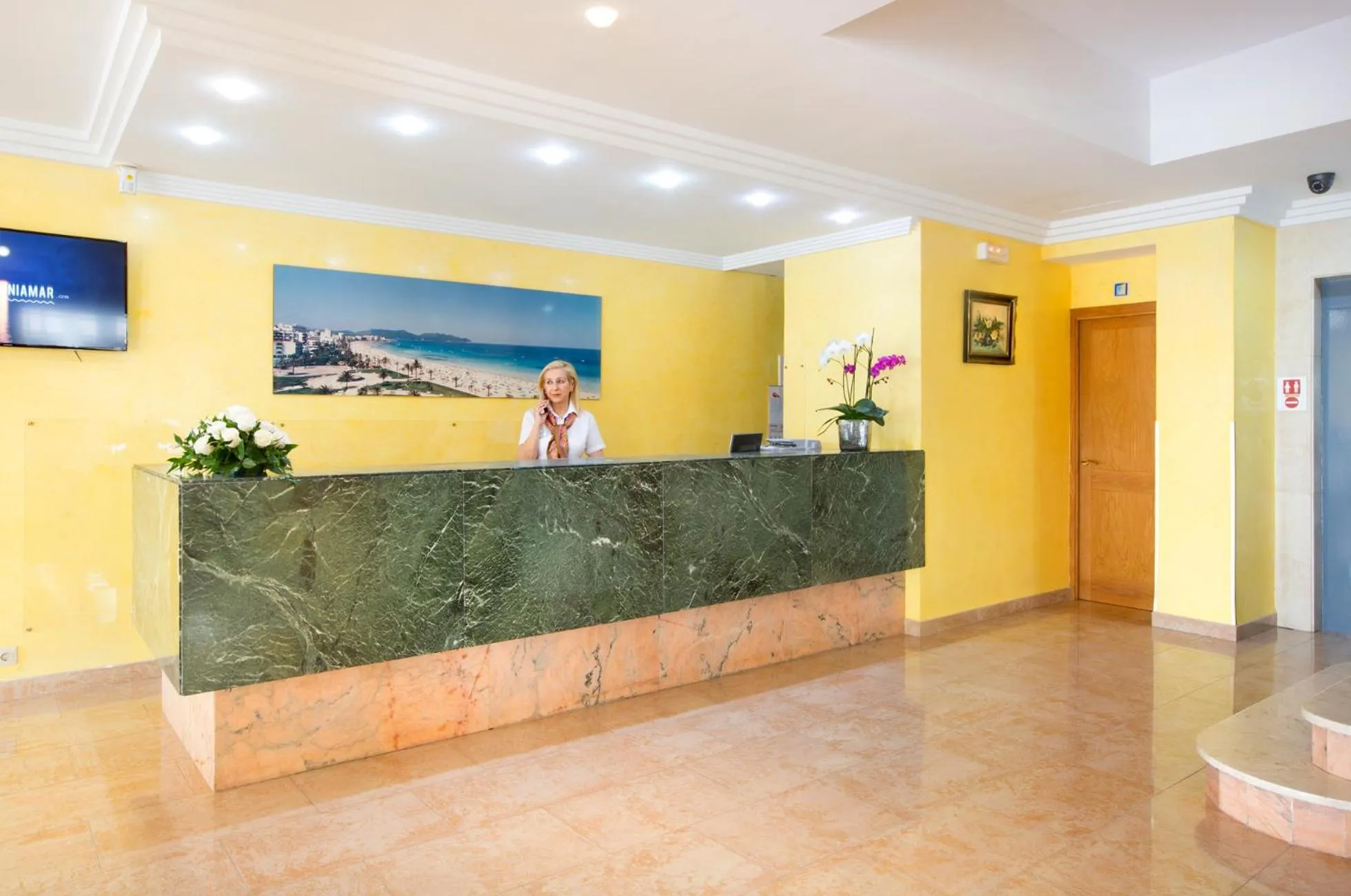 Staff in Hotel Biniamar