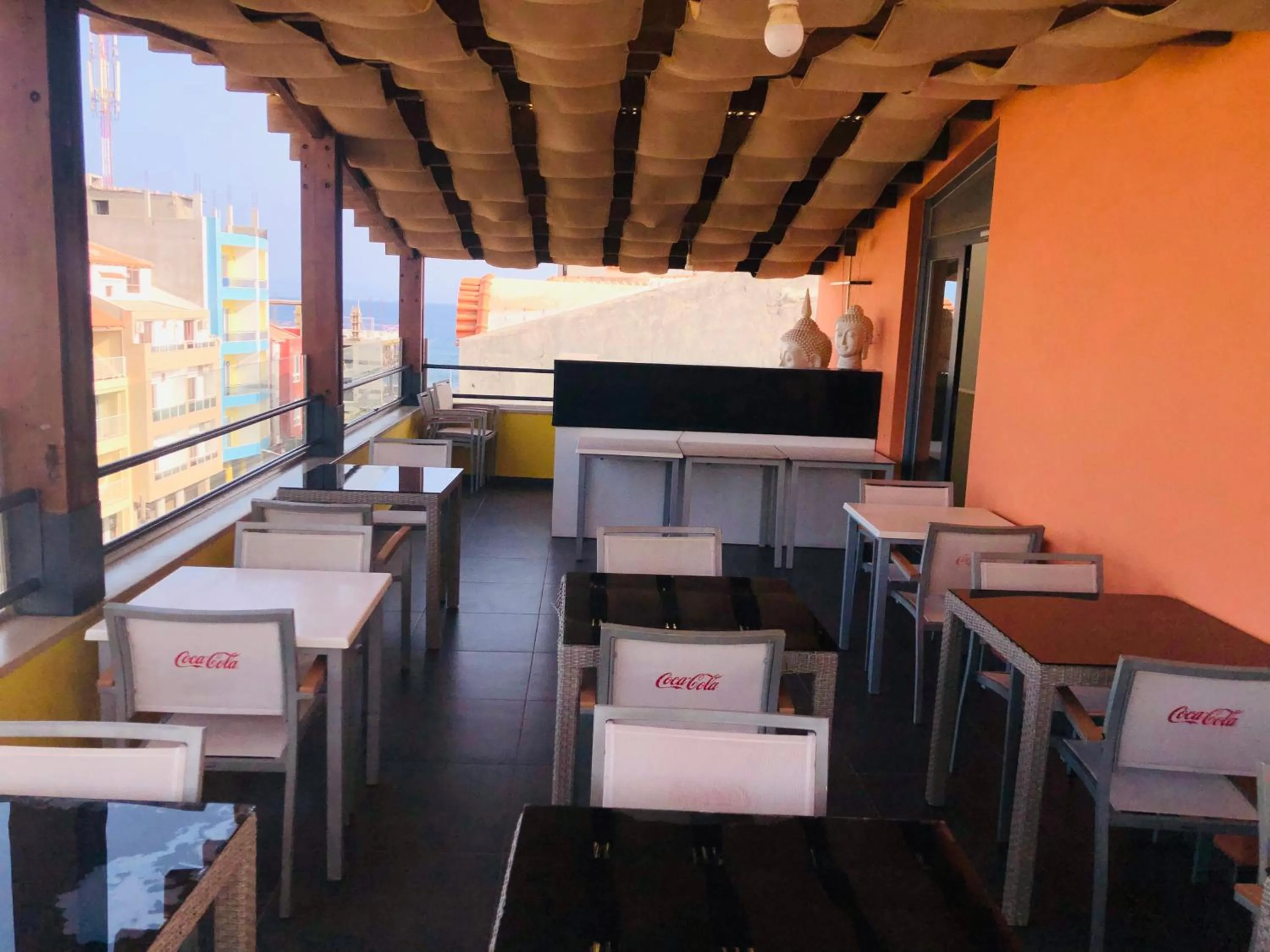 Lounge or bar in Vivi Hotel