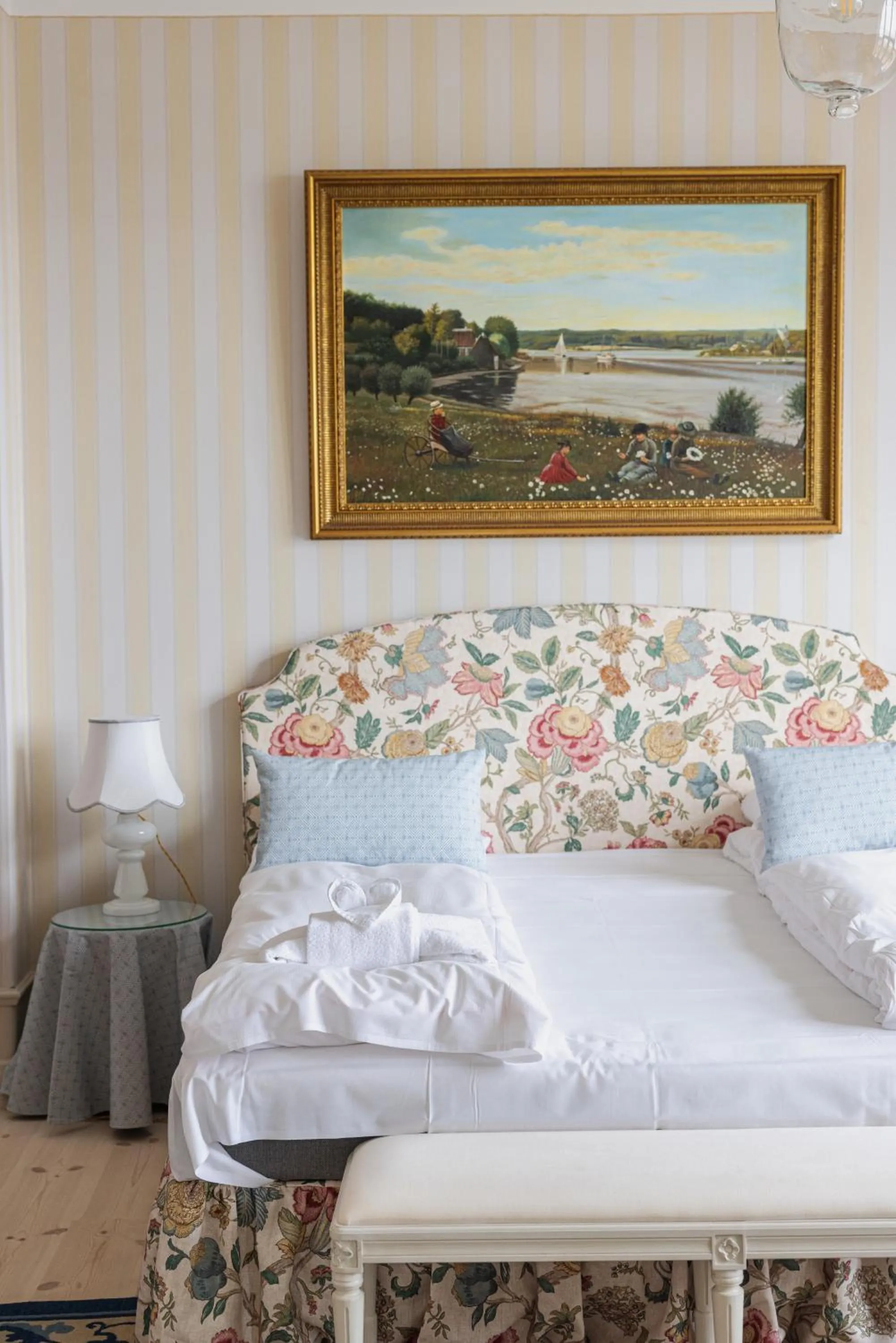 Bed in Aarøsund Badehotel