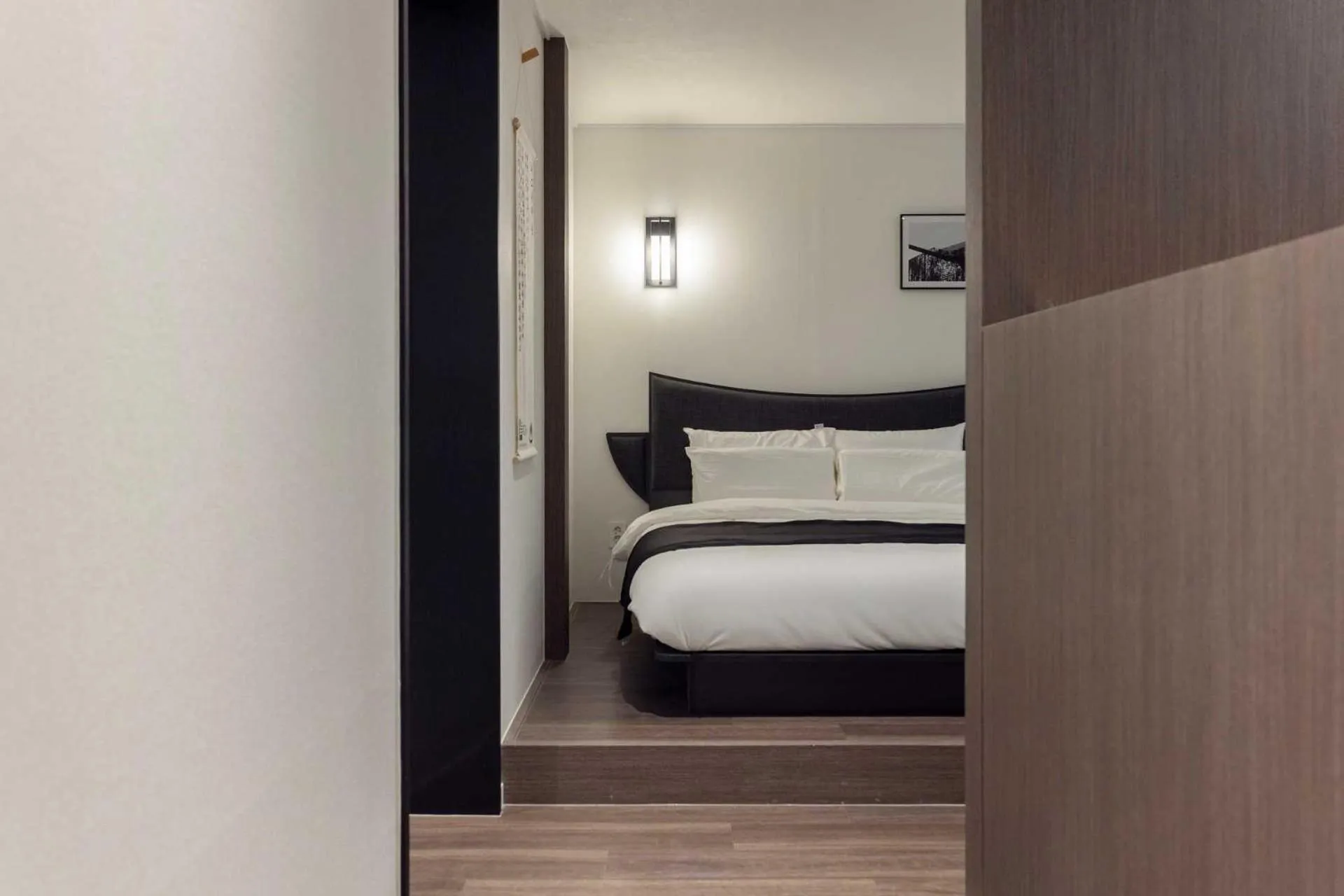 Photo of the whole room, Bed in Anook Hotel and Spa Daejeon Yuseong