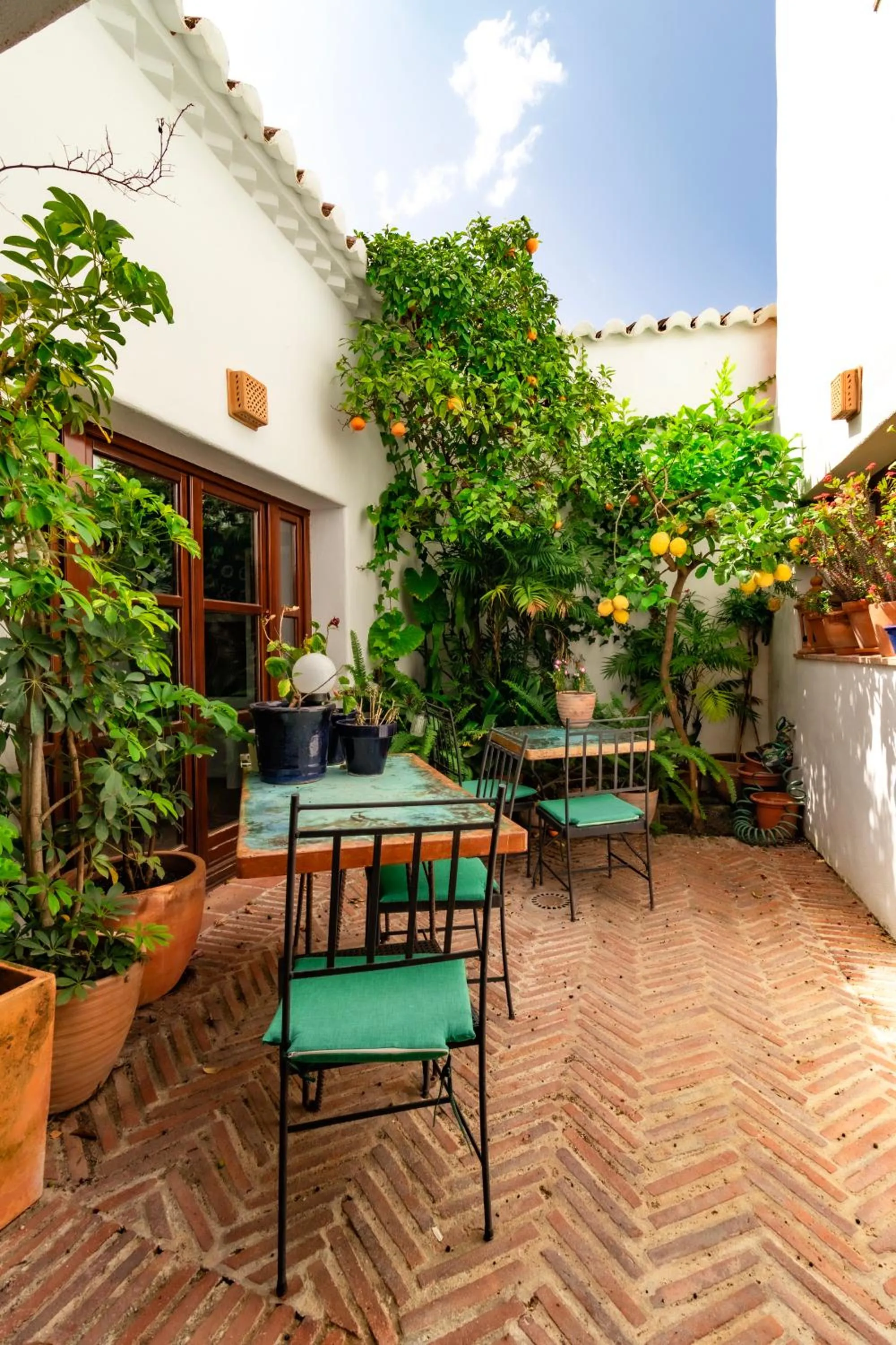 Patio in La Casa de la Iglesia