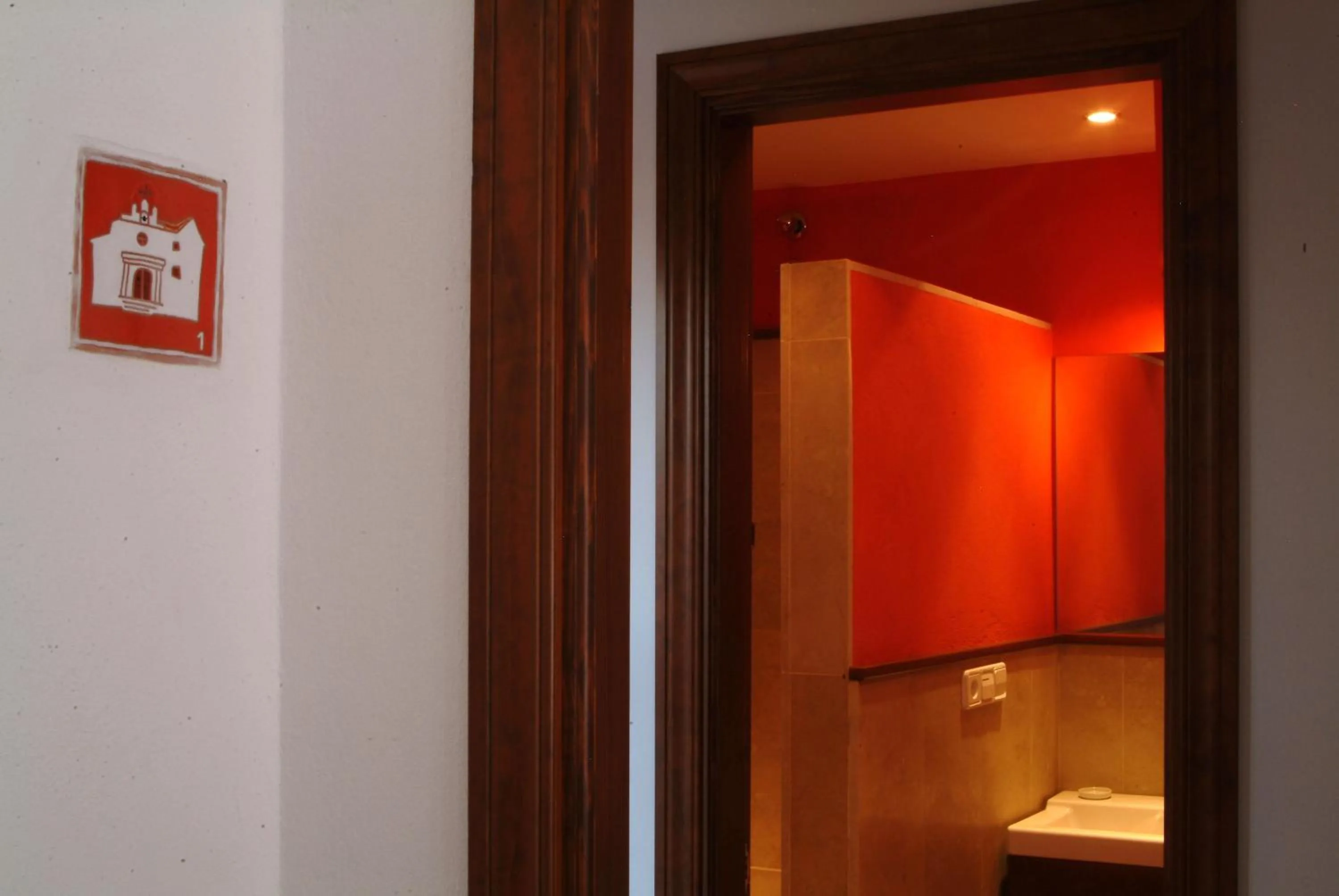 Toilet, Bathroom in La Casa de la Iglesia