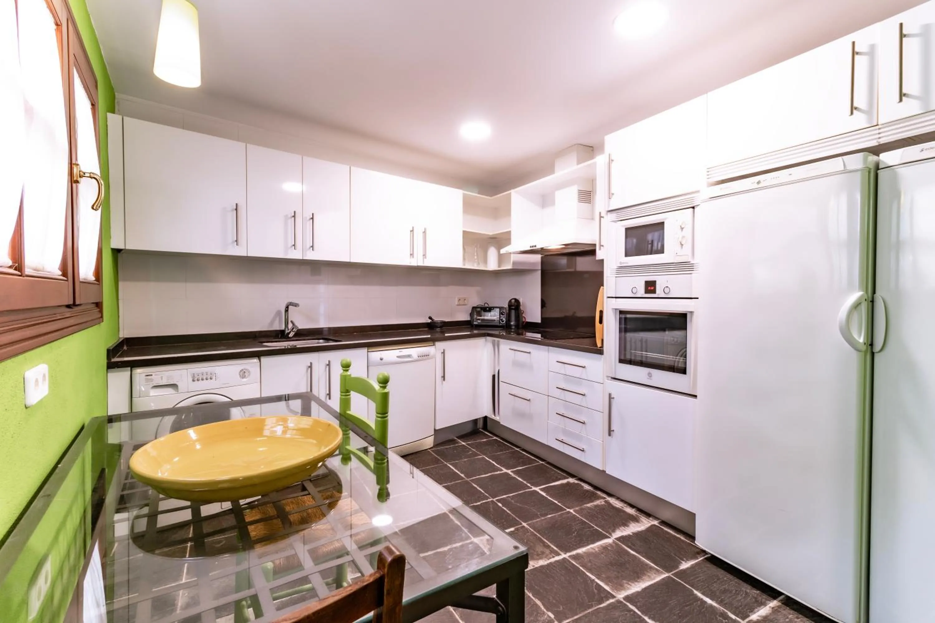 Kitchen or kitchenette in La Casa de la Iglesia