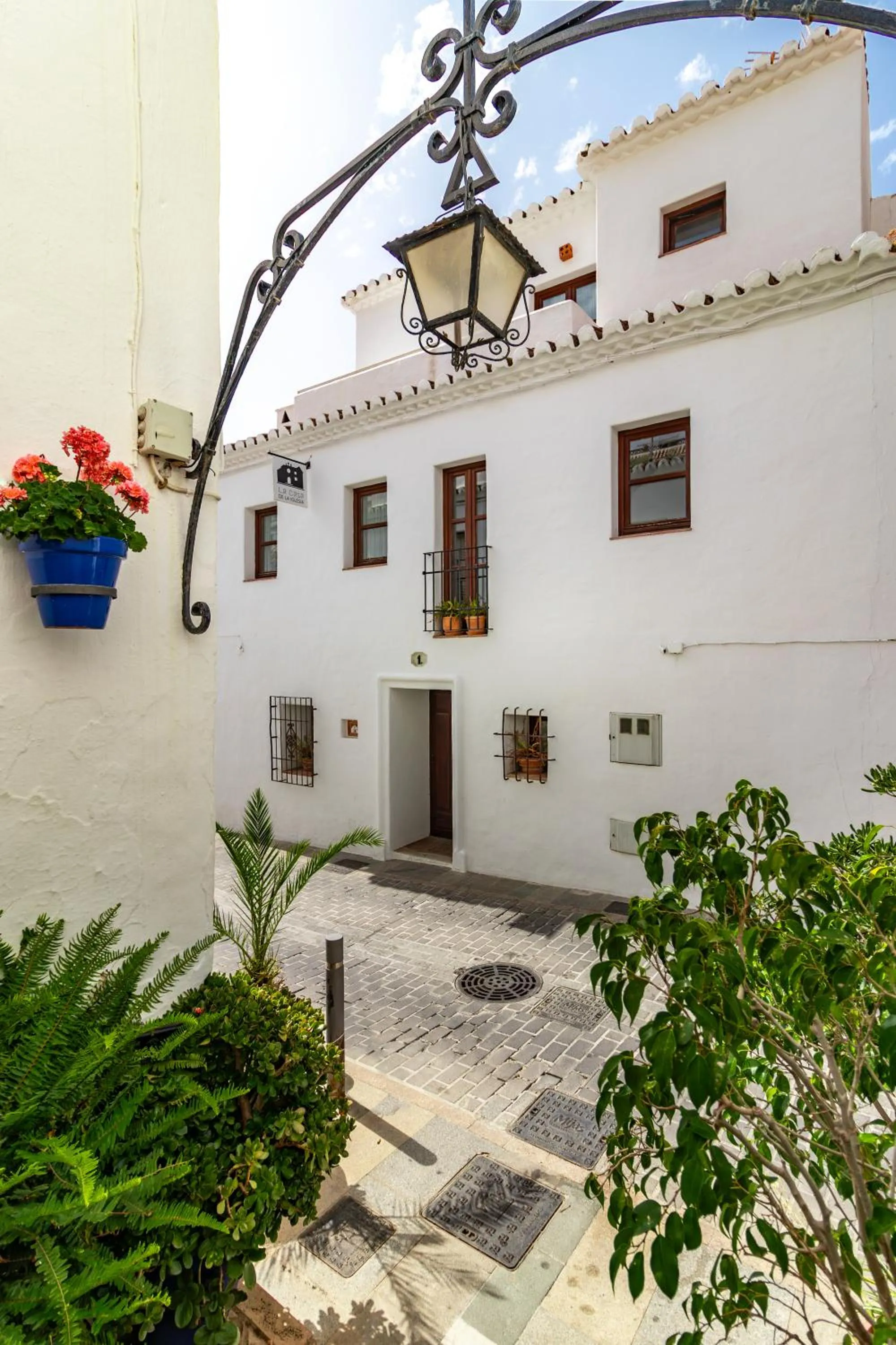 Property building in La Casa de la Iglesia