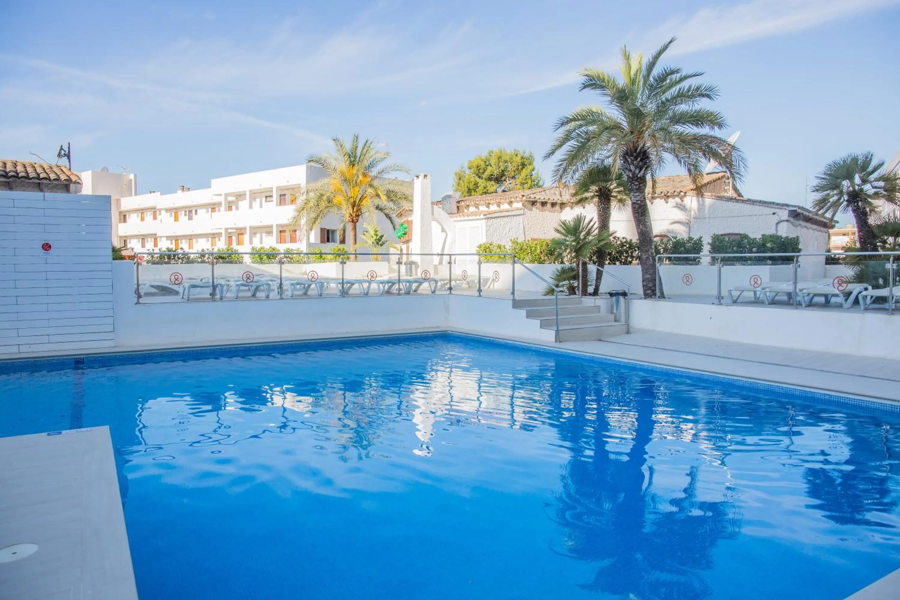 Swimming pool in Pierre & Vacances Mallorca Deya - Adults recommended