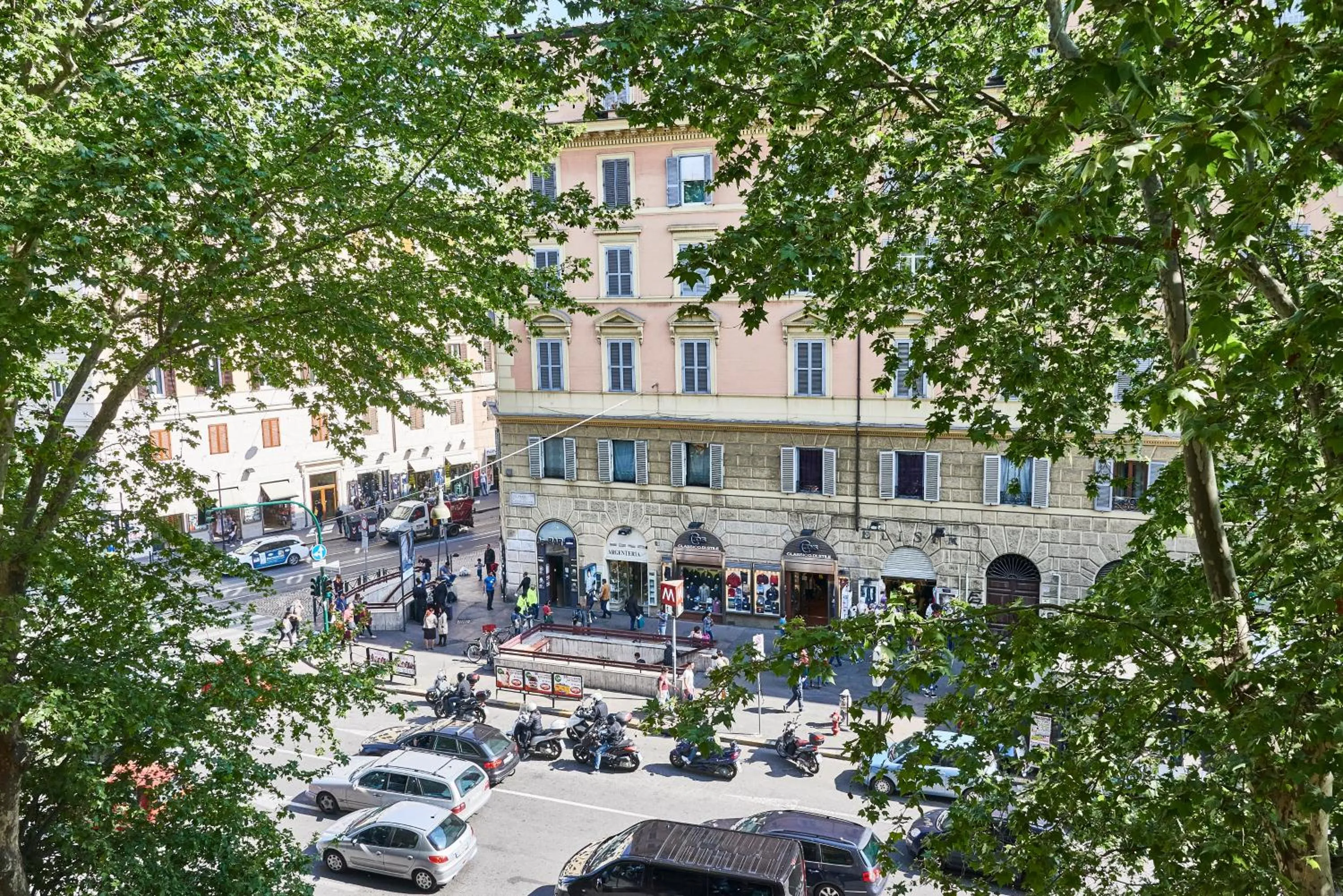 Property building in Ale & Niki's Home