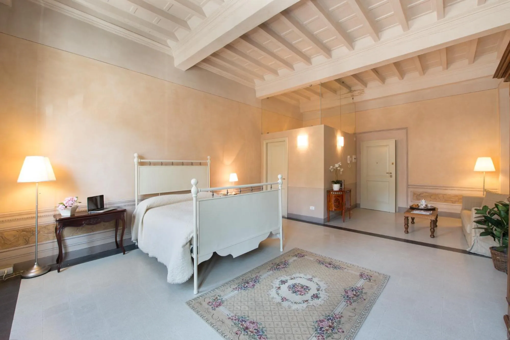Bedroom in Palazzo Piazza Mazzini