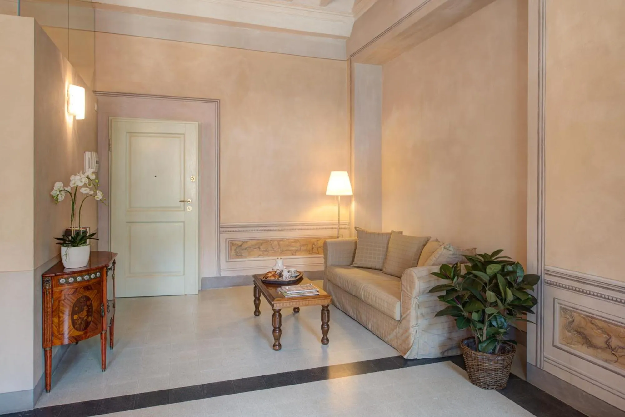 Living room in Palazzo Piazza Mazzini