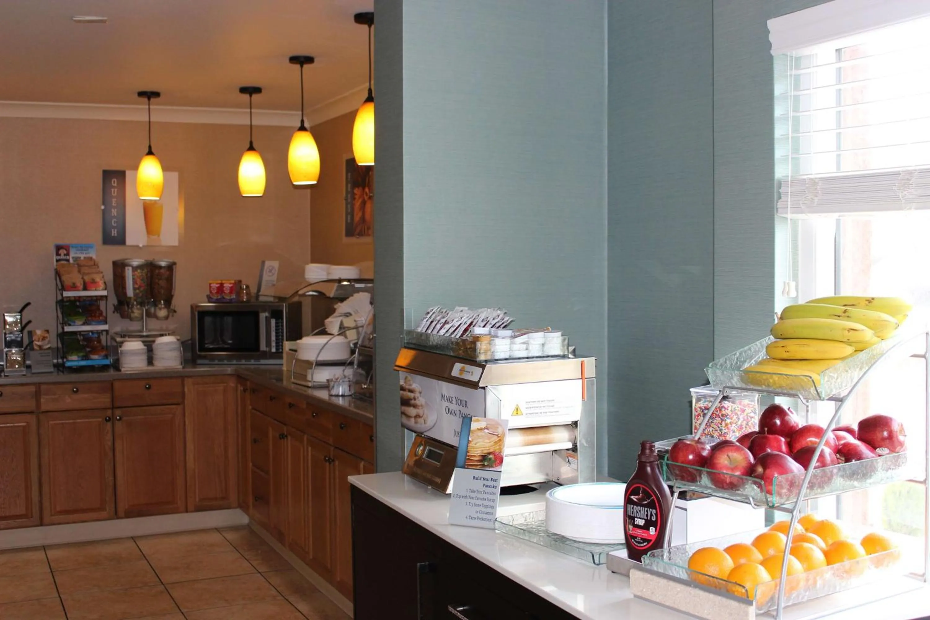 Restaurant/places to eat in Best Western PLUS La Mesa San Diego