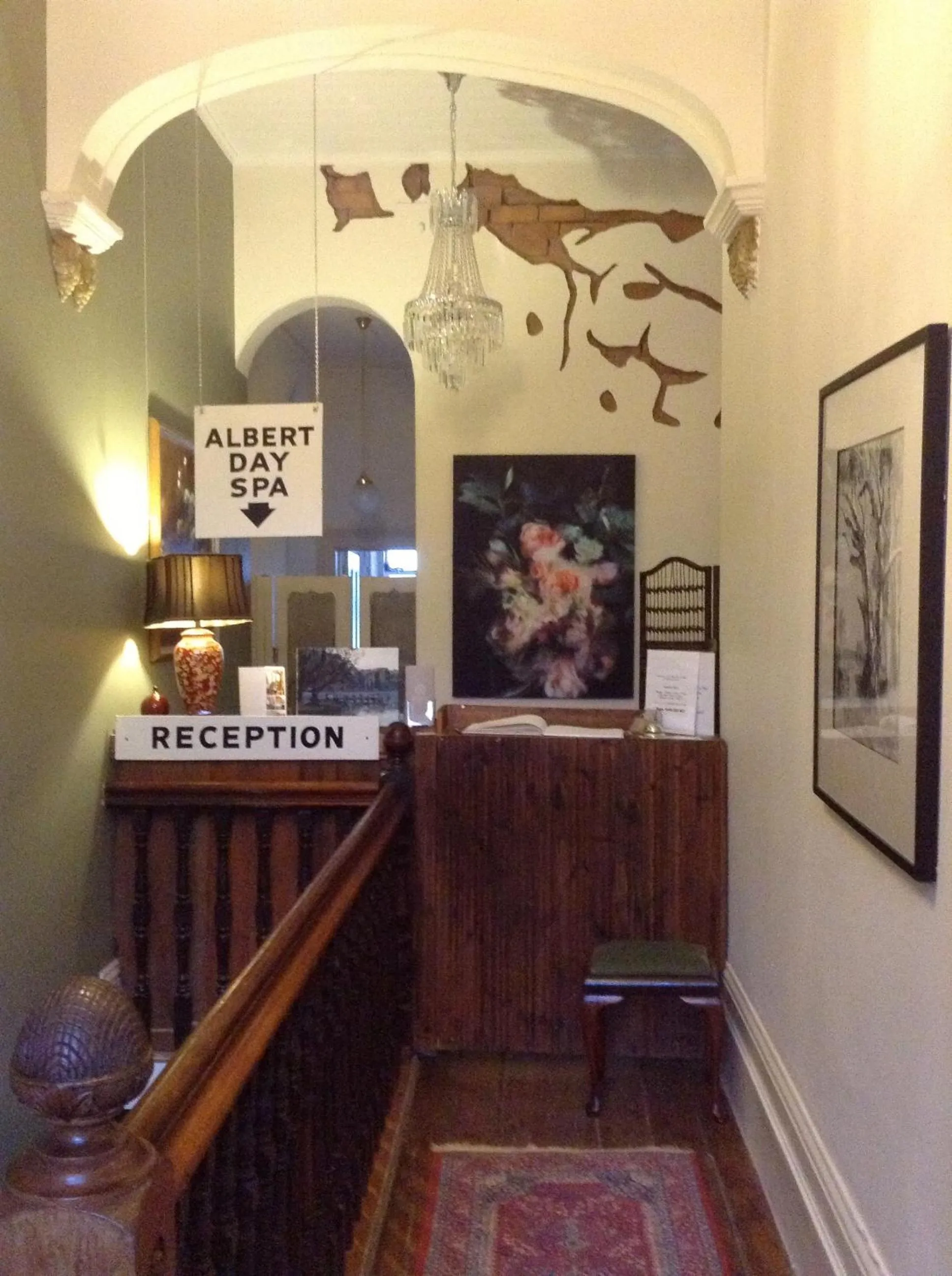 Lobby or reception in Albert Hotel Daylesford