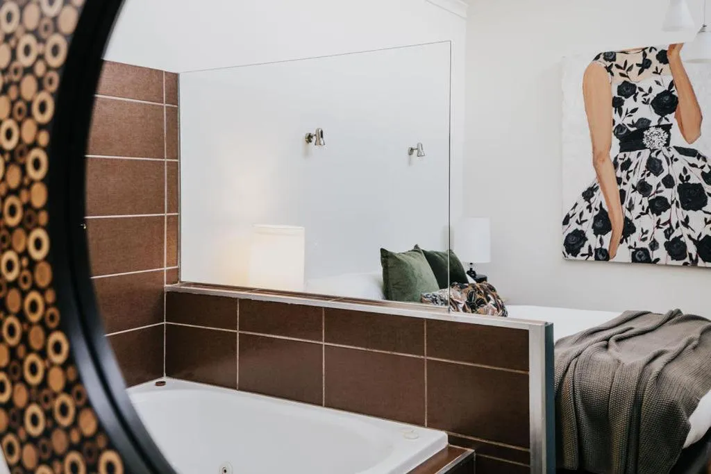 Bed in Albert Hotel Daylesford