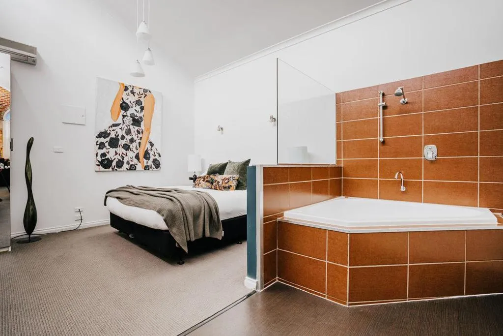 Bed in Albert Hotel Daylesford