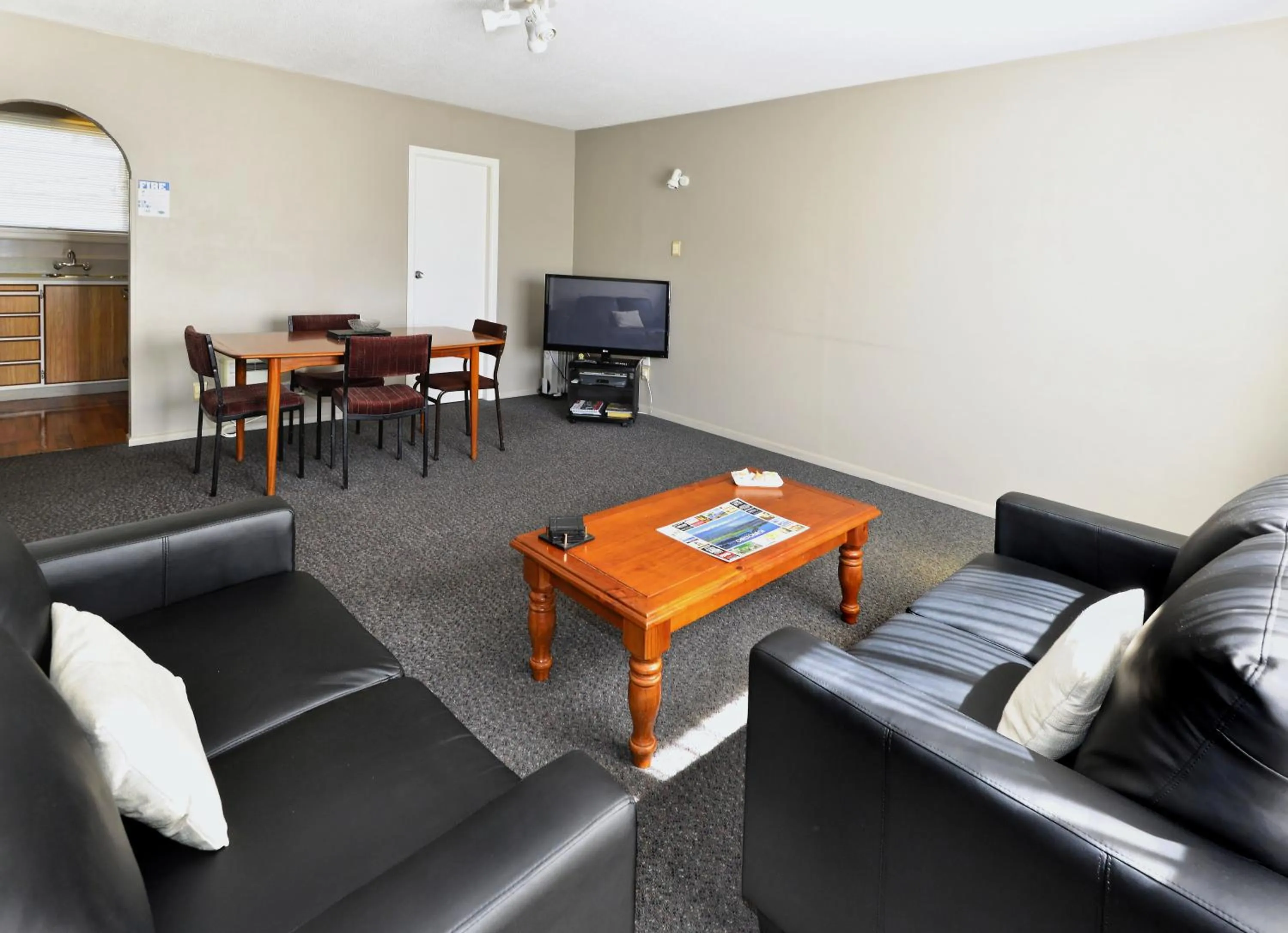 Living room in Classique Lodge Motel