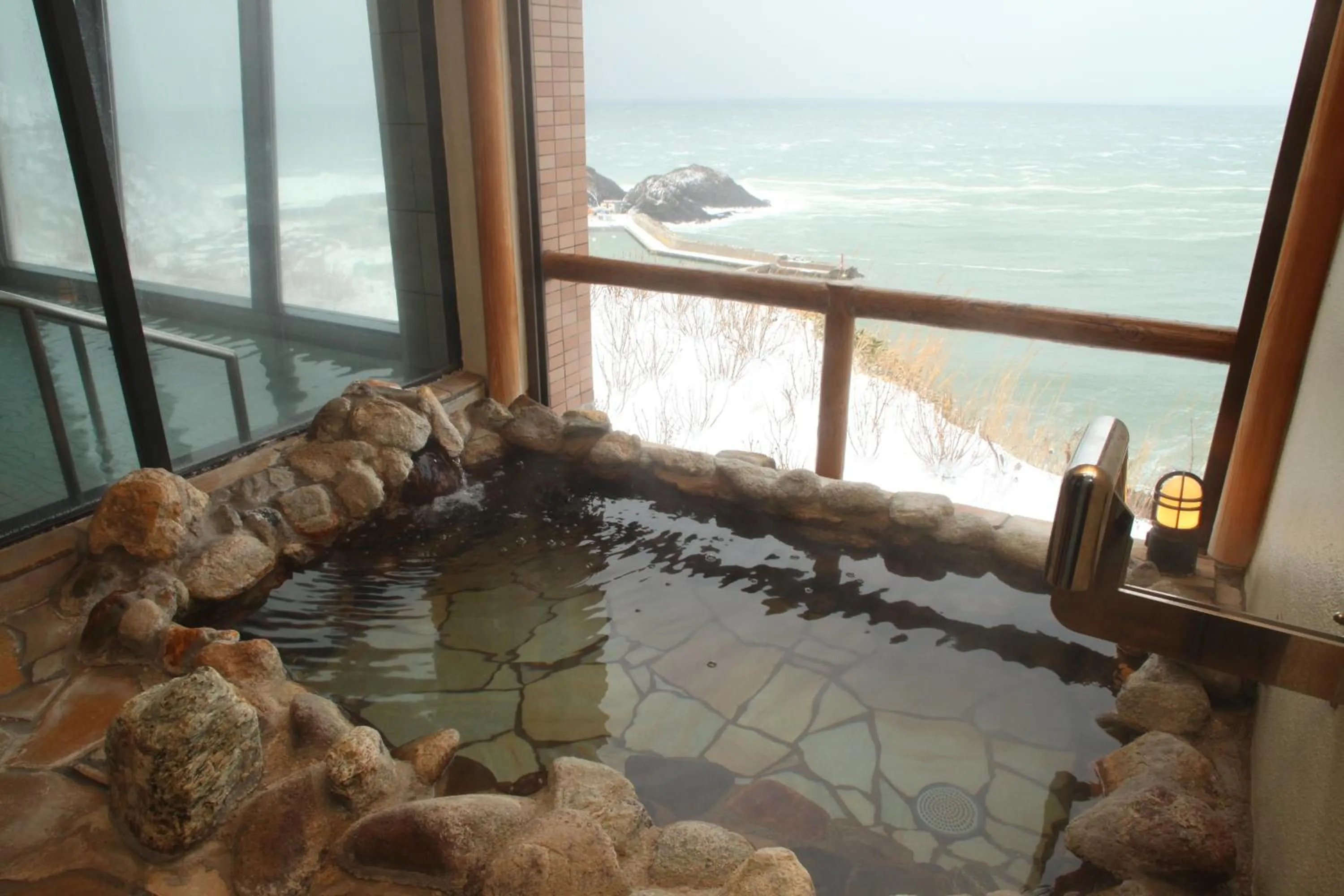 Hot Spring Bath in Hotel Tappi