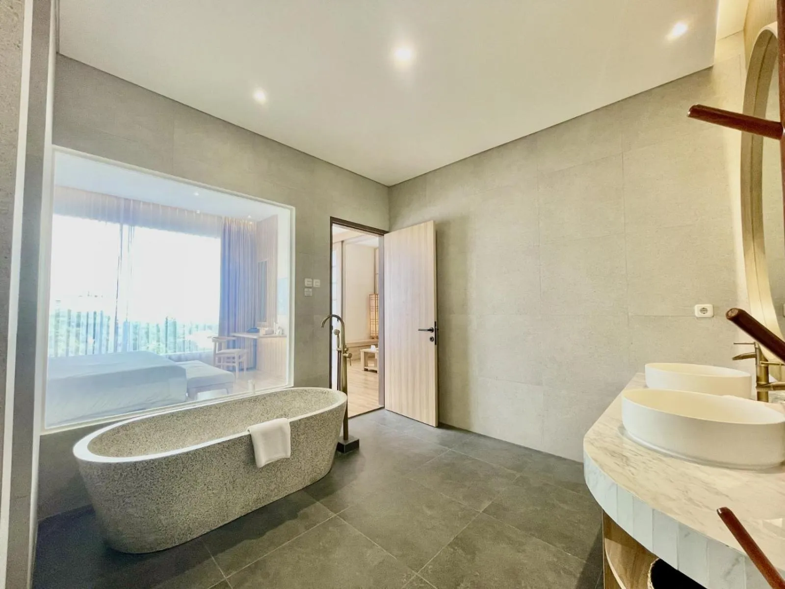 Bathroom in Hemangini Hotel Bandung