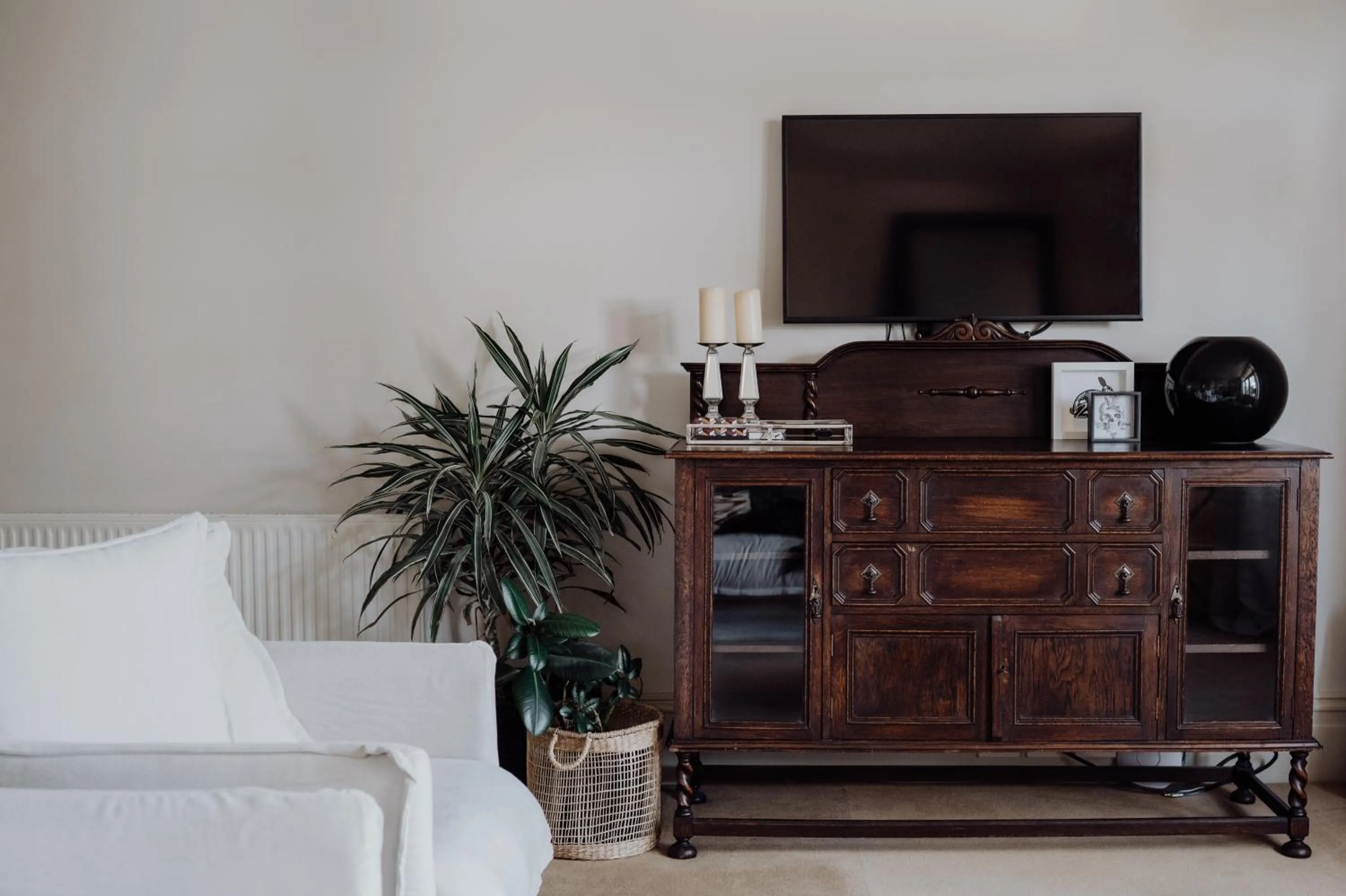 TV and multimedia in Grande Vue Hotel