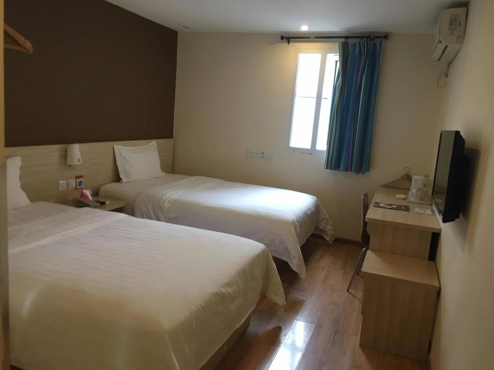 Bed in 7Days Inn Chongqing Shapingba Pedestrian Street